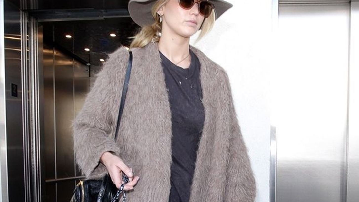 Jennifer Lawrence-Monica Bellucci: &#x3A0;&#x3BF;&#x3CD; &#x3C4;&#x3B9;&#x3C2; &#x3B5;&#x3BD;&#x3C4;&#x3CC;&#x3C0;&#x3B9;&#x3C3;&#x3B5; &#x3BF; &#x3C6;&#x3C9;&#x3C4;&#x3BF;&#x3B3;&#x3C1;&#x3B1;&#x3C6;&#x3B9;&#x3BA;&#x3CC;&#x3C2; &#x3C6;&#x3B1;&#x3BA;&#x3CC;&#x3C2;;