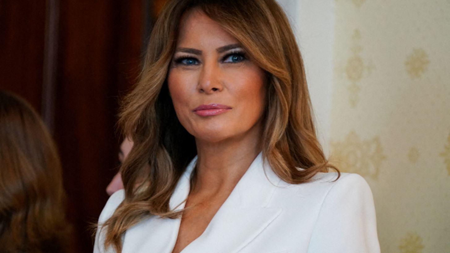 &#x395;&#x3BA;&#x3BB;&#x3BF;&#x3B3;&#x3AD;&#x3C2; &#x397;&#x3A0;&#x391; 2024 | &#x397; Melania Trump &#x3C6;&#x3C9;&#x3C4;&#x3BF;&#x3B3;&#x3C1;&#x3B1;&#x3C6;&#x3AF;&#x3B6;&#x3B5;&#x3B9; &#x3C4;&#x3BF;&#x3BD; 18&#x3C7;&#x3C1;&#x3BF;&#x3BD;&#x3BF; &#x3B3;&#x3B9;&#x3BF; &#x3C4;&#x3B7;&#x3C2; &#x3BD;&#x3B1; &#x3C8;&#x3B7;&#x3C6;&#x3AF;&#x3B6;&#x3B5;&#x3B9; &#x3B3;&#x3B9;&#x3B1; &#x3C0;&#x3C1;&#x3CE;&#x3C4;&#x3B7; &#x3C6;&#x3BF;&#x3C1;&#x3AC;