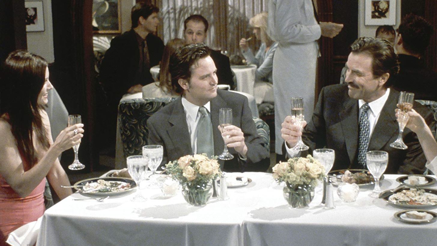 &#x38C;&#x3C4;&#x3B1;&#x3BD; &#x3B7; Monica Geller &#x3C3;&#x3C5;&#x3BD;&#x3AC;&#x3BD;&#x3C4;&#x3B7;&#x3C3;&#x3B5; &#x3BE;&#x3B1;&#x3BD;&#x3AC; &#x3C4;&#x3BF;&#x3BD; Dr Richard Bruke (&#x392;&#x399;&#x39D;&#x3A4;&#x395;&#x39F;)