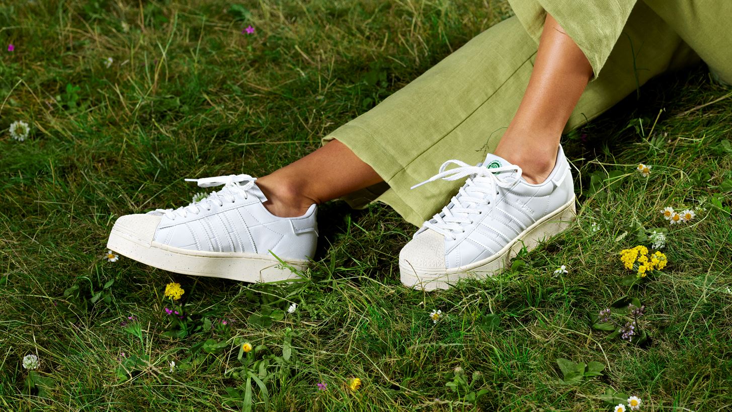 Τα αγαπημένα σου Adidas Originals σε νέα, οικολογική έκδοση