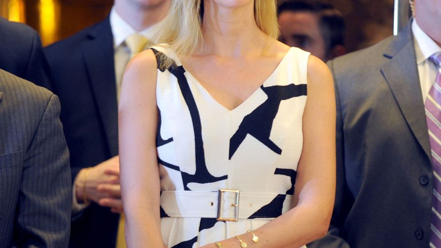 Ivanka Trump | &#x3A4;&#x3BF; &#x3C0;&#x3C1;&#x3CE;&#x3C4;&#x3BF; &#x3BC;&#x3AE;&#x3BD;&#x3C5;&#x3BC;&#x3B1; &#x3BC;&#x3B5;&#x3C4;&#x3AC; &#x3C4;&#x3B7;&#x3BD; &#x3BA;&#x3B1;&#x3C4;&#x3B1;&#x3B4;&#x3AF;&#x3BA;&#x3B7; &#x3C4;&#x3BF;&#x3C5; &#x3C0;&#x3B1;&#x3C4;&#x3AD;&#x3C1;&#x3B1; &#x3C4;&#x3B7;&#x3C2;, Donald