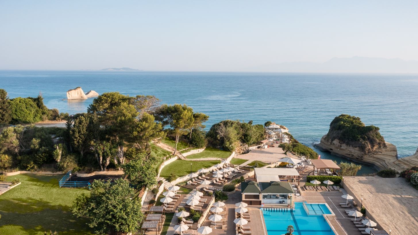 Sun, Chill, Sea, Design &amp; Style | &#x39F;&#x3BD;&#x3B5;&#x3B9;&#x3C1;&#x3B5;&#x3BC;&#x3AD;&#x3BD;&#x3B5;&#x3C2; &#x3B4;&#x3B9;&#x3B1;&#x3BA;&#x3BF;&#x3C0;&#x3AD;&#x3C2; &#x3C3;&#x3C4;&#x3B1; &#x3C0;&#x3BF;&#x3BB;&#x3C5;&#x3C4;&#x3B5;&#x3BB;&#x3AE; &#x3B8;&#x3AD;&#x3C1;&#x3B5;&#x3C4;&#x3C1;&#x3B1; &#x3C4;&#x3BF;&#x3C5; &#x3BF;&#x3BC;&#x3AF;&#x3BB;&#x3BF;&#x3C5; Brown Hotels
