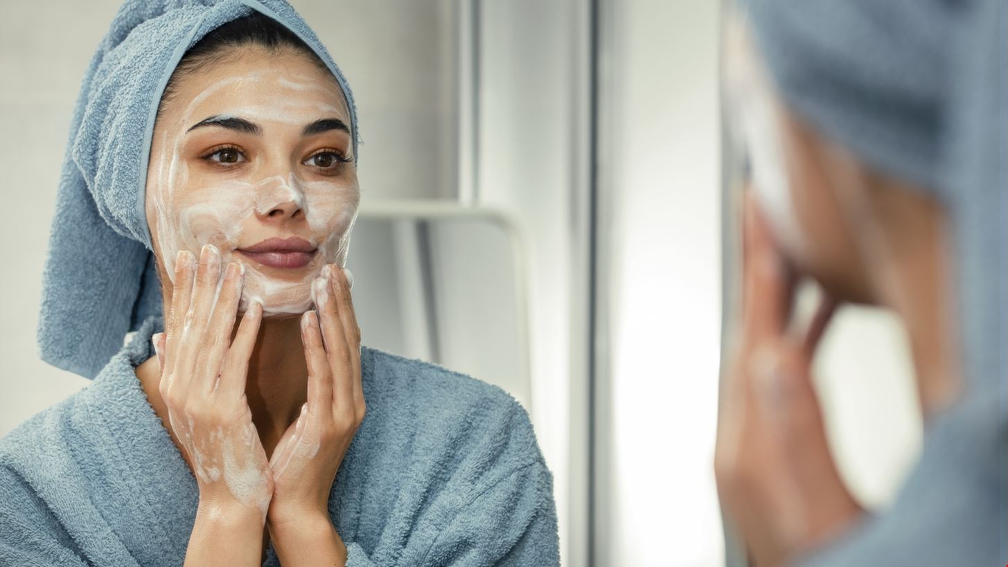 &#x3A4;&#x3B1; 5 &#x3BA;&#x3B1;&#x3BB;&#x3CD;&#x3C4;&#x3B5;&#x3C1;&#x3B1; cleansing balms &#x3C0;&#x3BF;&#x3C5; &#x3B8;&#x3B1; &#x3C3;&#x3BF;&#x3C5; &quot;&#x3BB;&#x3CD;&#x3C3;&#x3BF;&#x3C5;&#x3BD;&quot; &#x3C4;&#x3B1; &#x3C7;&#x3AD;&#x3C1;&#x3B9;&#x3B1; &#x3C3;&#x3C4;&#x3BF; &#x3BD;&#x3C4;&#x3B5;&#x3BC;&#x3B1;&#x3BA;&#x3B9;&#x3B3;&#x3B9;&#x3AC;&#x3B6; &#x3C0;&#x3C1;&#x3BF;&#x3C3;&#x3CE;&#x3C0;&#x3BF;&#x3C5;