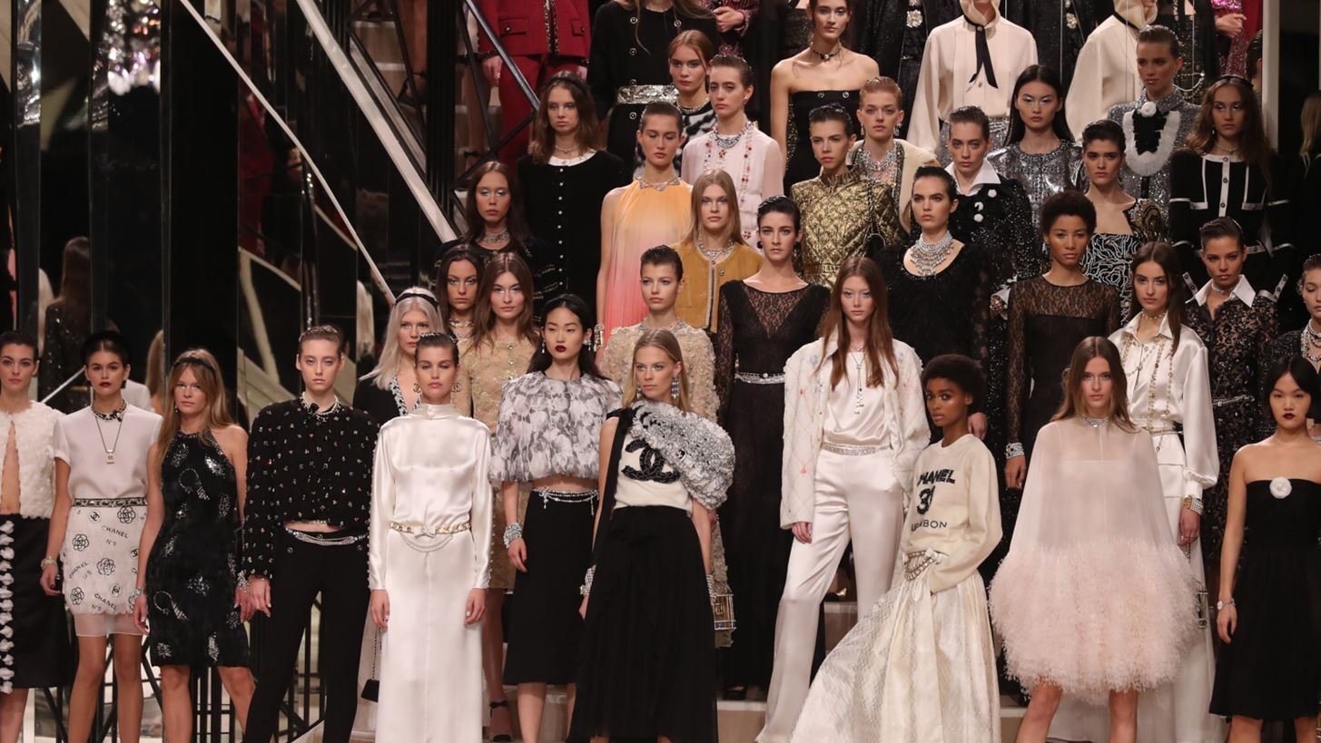 Chanel F/W 2021-22 | &#x3A4;&#x3BF; artistic video collage &#x3B3;&#x3B9;&#x3B1; &#x3C4;&#x3B7; &#x3BD;&#x3AD;&#x3B1; &#x3C3;&#x3C5;&#x3BB;&#x3BB;&#x3BF;&#x3B3;&#x3AE;