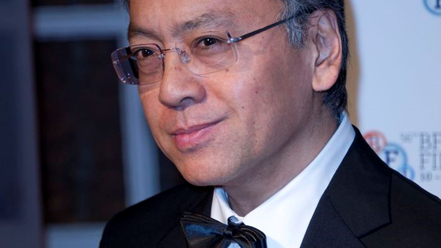 &#x39F; Kazuo Ishiguro &#x3C4;&#x3B9;&#x3BC;&#x3AE;&#x3B8;&#x3B7;&#x3BA;&#x3B5; &#x3BC;&#x3B5; &#x3C4;&#x3BF; &#x3C6;&#x3B5;&#x3C4;&#x3B9;&#x3BD;&#x3CC; &#x39D;&#x3CC;&#x3BC;&#x3C0;&#x3B5;&#x3BB; &#x39B;&#x3BF;&#x3B3;&#x3BF;&#x3C4;&#x3B5;&#x3C7;&#x3BD;&#x3AF;&#x3B1;&#x3C2;
