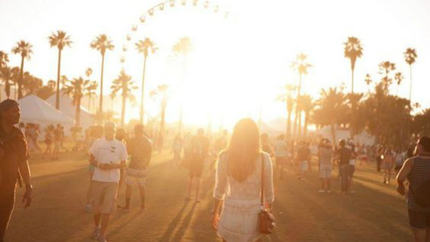 &#x3A4;&#x3BF; Coachella &#x3BC;&#x3B7;&#x3BD;&#x3CD;&#x3B5;&#x3B9; &#x3C4;&#x3B7;&#x3BD; Urban Outfitters