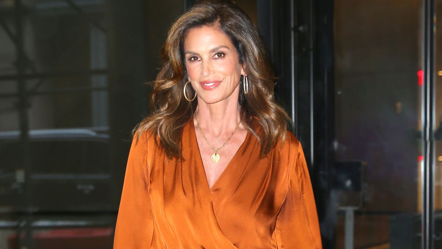 Cindy Crawford | T&#x3BF; &#x3BC;&#x3B5;&#x3B3;&#x3AC;&#x3BB;&#x3BF; &#x3AC;&#x3B3;&#x3C7;&#x3BF;&#x3C2; &#x3C0;&#x3BF;&#x3C5; &#x3B5;&#x3AF;&#x3C7;&#x3B5; &#x3C3;&#x3C4;&#x3B7;&#x3BD; &#x3B7;&#x3BB;&#x3B9;&#x3BA;&#x3AF;&#x3B1; &#x3C4;&#x3C9;&#x3BD; 35 &#x3B5;&#x3C4;&#x3CE;&#x3BD;