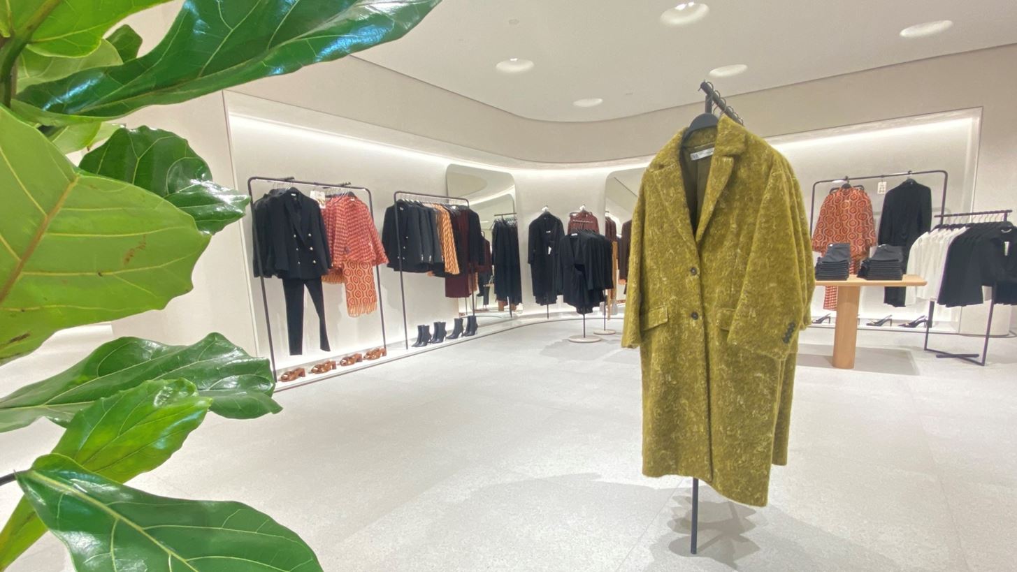 &#x397; Zara &#x3B1;&#x3C0;&#x3BF;&#x3BA;&#x3B1;&#x3BB;&#x3CD;&#x3C0;&#x3C4;&#x3B5;&#x3B9; &#x3C4;&#x3BF; &#x3BD;&#x3AD;&#x3BF; &#x3C0;&#x3B1;&#x3B3;&#x3BA;&#x3CC;&#x3C3;&#x3BC;&#x3B9;&#x3BF; concept store &#x3C3;&#x3C4;&#x3BF; &#x3B5;&#x3BC;&#x3C0;&#x3BF;&#x3C1;&#x3B9;&#x3BA;&#x3CC; &#x3BA;&#x3AD;&#x3BD;&#x3C4;&#x3C1;&#x3BF; Golden Hall