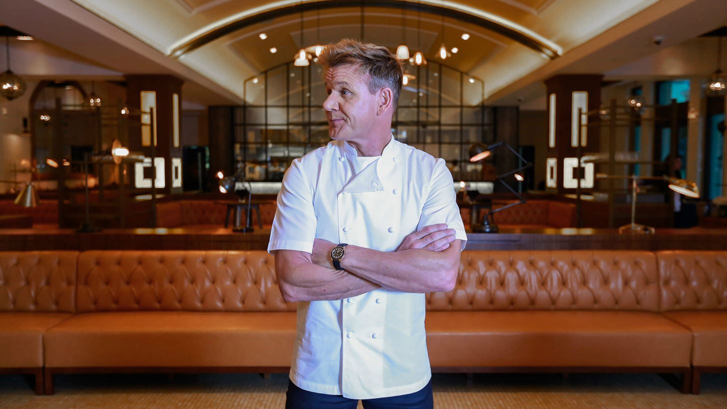 Gordon Ramsay: &#x393;&#x3B9;&#x3B1;&#x3C4;&#x3AF; &#x3B1;&#x3C0;&#x3BF;&#x3C6;&#x3B5;&#x3CD;&#x3B3;&#x3B5;&#x3B9; &#x3BD;&#x3B1; &#x3C4;&#x3C1;&#x3CE;&#x3B5;&#x3B9; &#x3C3;&#x3C4;&#x3BF; &#x3B1;&#x3B5;&#x3C1;&#x3BF;&#x3C0;&#x3BB;&#x3AC;&#x3BD;&#x3BF;;