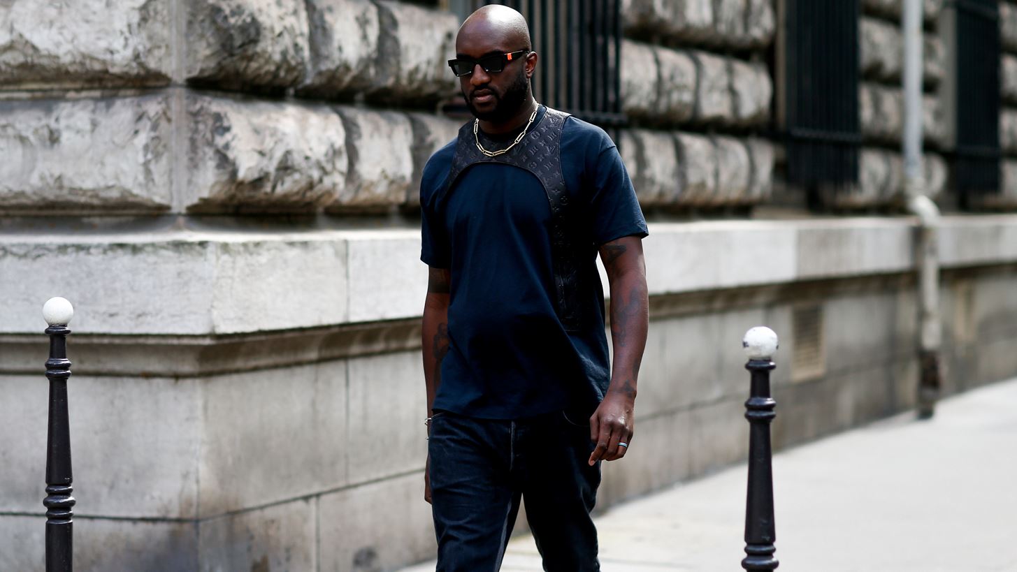 &#x39F; Virgil Abloh &#x3B4;&#x3AD;&#x3C7;&#x3C4;&#x3B7;&#x3BA;&#x3B5; &#x3AD;&#x3BD;&#x3C4;&#x3BF;&#x3BD;&#x3B5;&#x3C2; &#x3B5;&#x3C0;&#x3B9;&#x3BA;&#x3C1;&#x3AF;&#x3C3;&#x3B5;&#x3B9;&#x3C2; &#x3B3;&#x3B9;&#x3B1; &#x3C4;&#x3B1; &#x3C0;&#x3C1;&#x3CC;&#x3C3;&#x3C6;&#x3B1;&#x3C4;&#x3B1; &#x3C3;&#x3C7;&#x3CC;&#x3BB;&#x3B9;&#x3AC; &#x3C4;&#x3BF;&#x3C5;