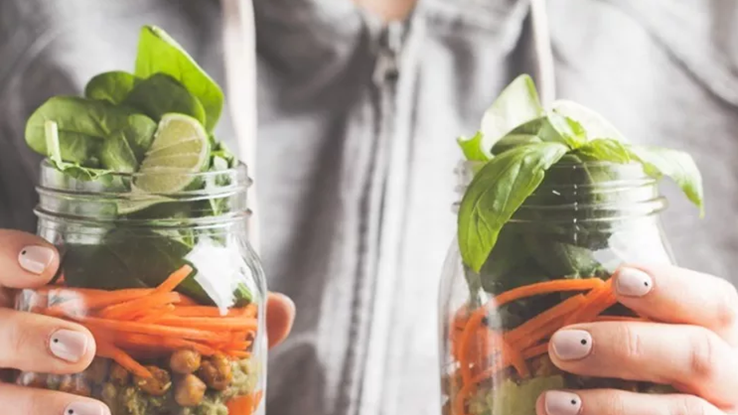 4 συμβουλές για να μην πάρεις βάρος αν αποφάσισες να γίνεις χορτοφάγος