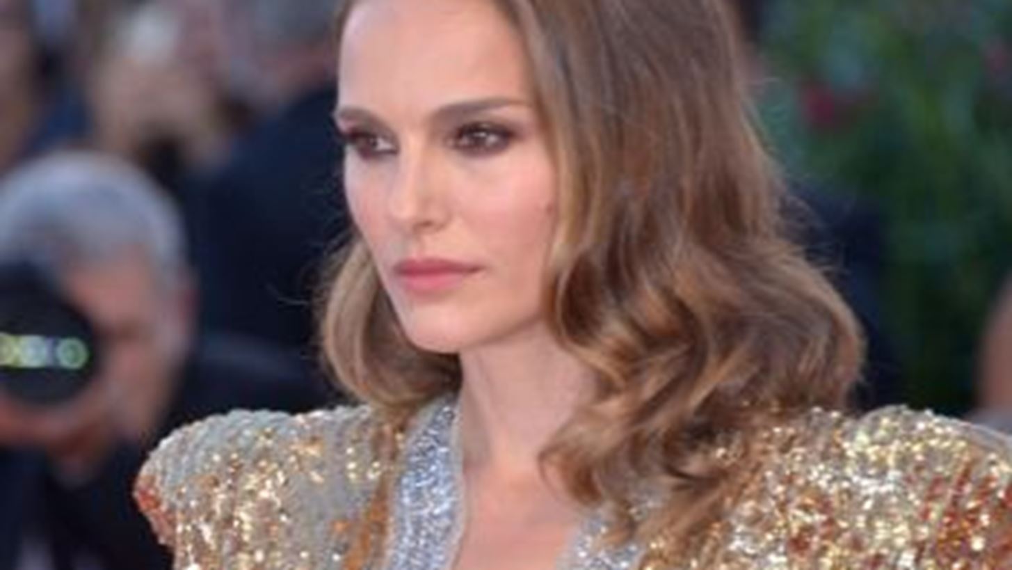 &#x3A6;&#x3B5;&#x3C3;&#x3C4;&#x3B9;&#x3B2;&#x3AC;&#x3BB; &#x392;&#x3B5;&#x3BD;&#x3B5;&#x3C4;&#x3AF;&#x3B1;&#x3C2;: &#x39A;&#x3AC;&#x3B8;&#x3B5; &#x3BC;&#x3AD;&#x3C1;&#x3B1; &#x3C4;&#x3BF; &#x3BA;&#x3CC;&#x3BA;&#x3BA;&#x3B9;&#x3BD;&#x3BF; &#x3C7;&#x3B1;&#x3BB;&#x3AF; &#x3B5;&#x3AF;&#x3BD;&#x3B1;&#x3B9; &#x3BA;&#x3B1;&#x3B9; &#x3C0;&#x3B9;&#x3BF; &#x3B5;&#x3BD;&#x3B4;&#x3B9;&#x3B1;&#x3C6;&#x3AD;&#x3C1;&#x3BF;&#x3BD;