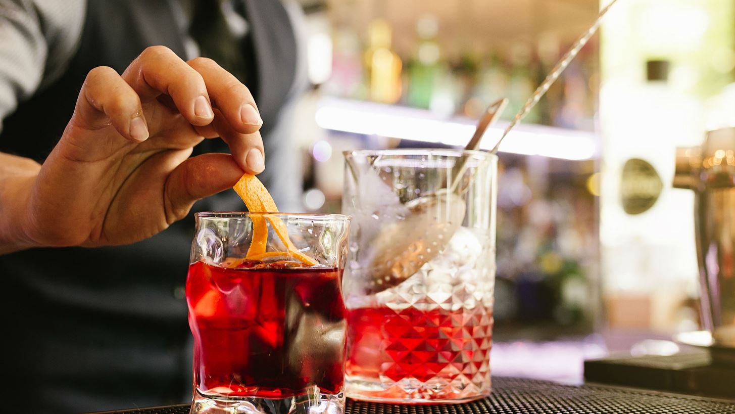 &#x39A;&#x3B1;&#x3CD;&#x3C3;&#x3C9;&#x3BD;&#x3B1;&#x3C2; &#x3AD;&#x3BE;&#x3C9;, &#x3B4;&#x3C1;&#x3BF;&#x3C3;&#x3AF;&#x3C3;&#x3BF;&#x3C5; &#x3BC;&#x3B5; &#x3AD;&#x3BD;&#x3B1; Kingston Negroni