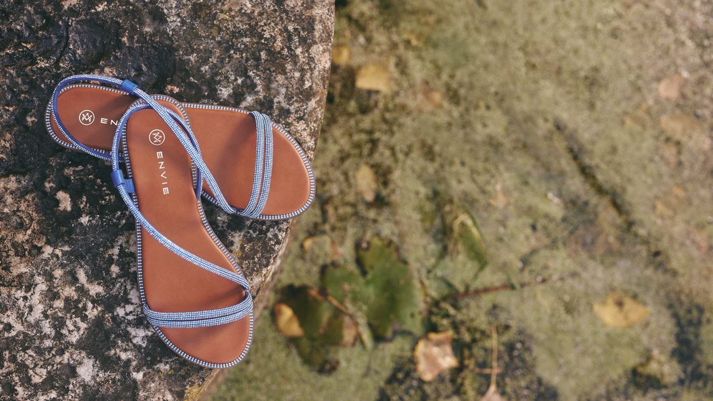 Summer must haves | &#x391;&#x3C5;&#x3C4;&#x3AC; &#x3B5;&#x3AF;&#x3BD;&#x3B1;&#x3B9; &#x3C4;&#x3B1; &#x3C0;&#x3B1;&#x3C0;&#x3BF;&#x3CD;&#x3C4;&#x3C3;&#x3B9;&#x3B1; &#x3C0;&#x3BF;&#x3C5; &#x3C0;&#x3C1;&#x3AD;&#x3C0;&#x3B5;&#x3B9; &#x3BD;&#x3B1; &#x3AD;&#x3C7;&#x3B5;&#x3B9;&#x3C2; &#x3BF;&#x3C0;&#x3C9;&#x3C3;&#x3B4;&#x3AE;&#x3C0;&#x3BF;&#x3C4;&#x3B5; &#x3C3;&#x3C4;&#x3B7;&#x3BD; &#x3BA;&#x3B1;&#x3BB;&#x3BF;&#x3BA;&#x3B1;&#x3B9;&#x3C1;&#x3B9;&#x3BD;&#x3AE; &#x3B3;&#x3BA;&#x3B1;&#x3C1;&#x3BD;&#x3C4;&#x3B1;&#x3C1;&#x3CC;&#x3BC;&#x3C0;&#x3B1; &#x3C3;&#x3BF;&#x3C5;