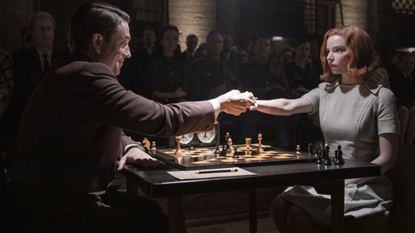 &#x3A4;&#x3BF; The Queen&#x2019;s Gambit &#x3B5;&#x3AF;&#x3BD;&#x3B1;&#x3B9; &#x3B7; &#x3C0;&#x3B9;&#x3BF; &#x3B4;&#x3B7;&#x3BC;&#x3BF;&#x3C6;&#x3B9;&#x3BB;&#x3AE;&#x3C2; &#x3C3;&#x3B5;&#x3B9;&#x3C1;&#x3AC; &#x3C3;&#x3C4;&#x3B7;&#x3BD; &#x3B9;&#x3C3;&#x3C4;&#x3BF;&#x3C1;&#x3AF;&#x3B1; &#x3C4;&#x3BF;&#x3C5; Netflix