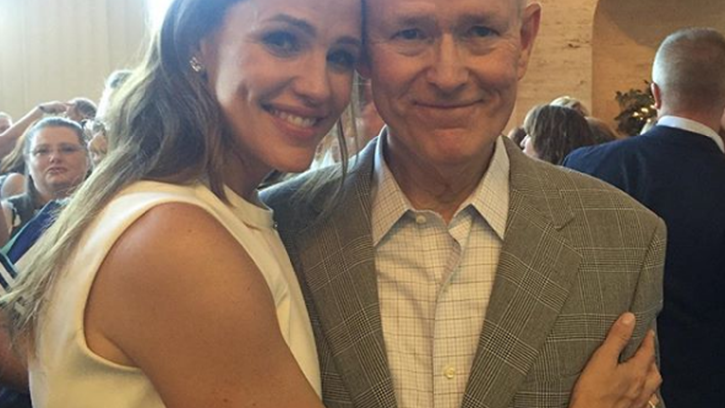 Happy Father&#x27;s Day 2018: &#x394;&#x3B5;&#x3AF;&#x3C4;&#x3B5; &#x3C4;&#x3B9;&#x3C2; &#x3B1;&#x3BD;&#x3B1;&#x3C1;&#x3C4;&#x3AE;&#x3C3;&#x3B5;&#x3B9;&#x3C2; &#x3C4;&#x3C9;&#x3BD; celebrities &#x3C3;&#x3C4;&#x3B1; social media;
