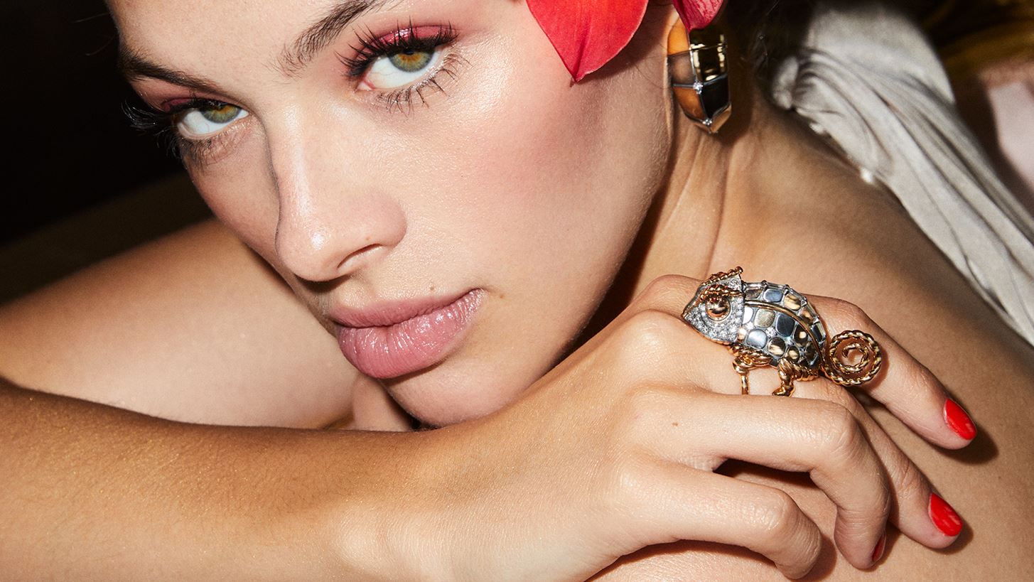 &#x39F; &#x3BA;&#x3BF;&#x3C1;&#x3C5;&#x3C6;&#x3B1;&#x3AF;&#x3BF;&#x3C2; &#x393;&#x3AC;&#x3BB;&#x3BB;&#x3BF;&#x3C2; &#x3BA;&#x3BF;&#x3C3;&#x3BC;&#x3B7;&#x3BC;&#x3B1;&#x3C4;&#x3BF;&#x3C0;&#x3BF;&#x3B9;&#x3CC;&#x3C2; Elie Top &#x3C3;&#x3C4;&#x3B7;&#x3BD; &#x391;&#x3B8;&#x3AE;&#x3BD;&#x3B1; &#x3B3;&#x3B9;&#x3B1; &#x3C4;&#x3B7; &#x3BD;&#x3AD;&#x3B1; &#x3C4;&#x3BF;&#x3C5; &#x3C3;&#x3C5;&#x3BB;&#x3BB;&#x3BF;&#x3B3;&#x3AE;  &quot;Magica Naturae&quot;