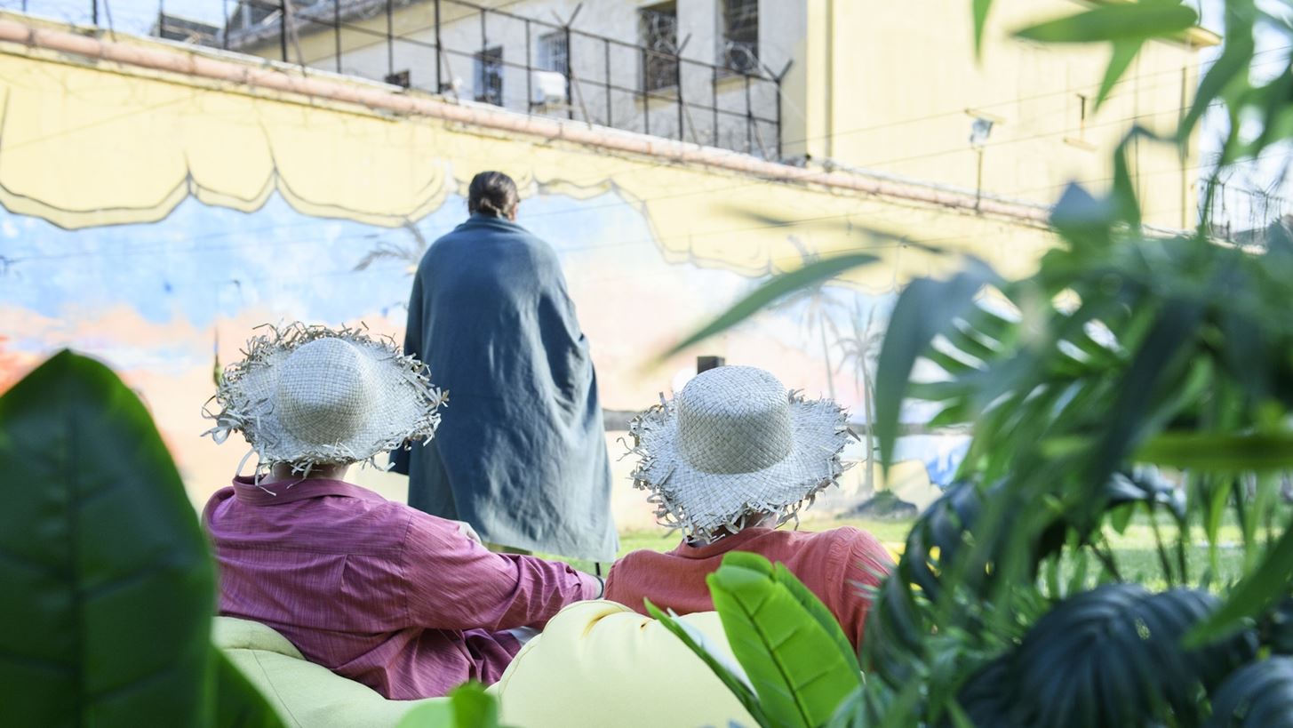 &#x39C;&#x3B9;&#x3B1; &#x3BC;&#x3AD;&#x3C1;&#x3B1; &#x3C3;&#x3C4;&#x3B9;&#x3C2; &#x3C6;&#x3C5;&#x3BB;&#x3B1;&#x3BA;&#x3AD;&#x3C2; &#x39A;&#x3BF;&#x3C1;&#x3C5;&#x3B4;&#x3B1;&#x3BB;&#x3BB;&#x3BF;&#x3CD; | &quot;&#x39A;&#x3C1;&#x3B1;&#x3C5;&#x3B3;&#x3AE;&quot; &#x3B5;&#x3BB;&#x3B5;&#x3C5;&#x3B8;&#x3B5;&#x3C1;&#x3AF;&#x3B1;&#x3C2; &#x3BC;&#x3B5; &#x391;&#x3C1;&#x3B9;&#x3C3;&#x3C4;&#x3BF;&#x3C6;&#x3AC;&#x3BD;&#x3B7;