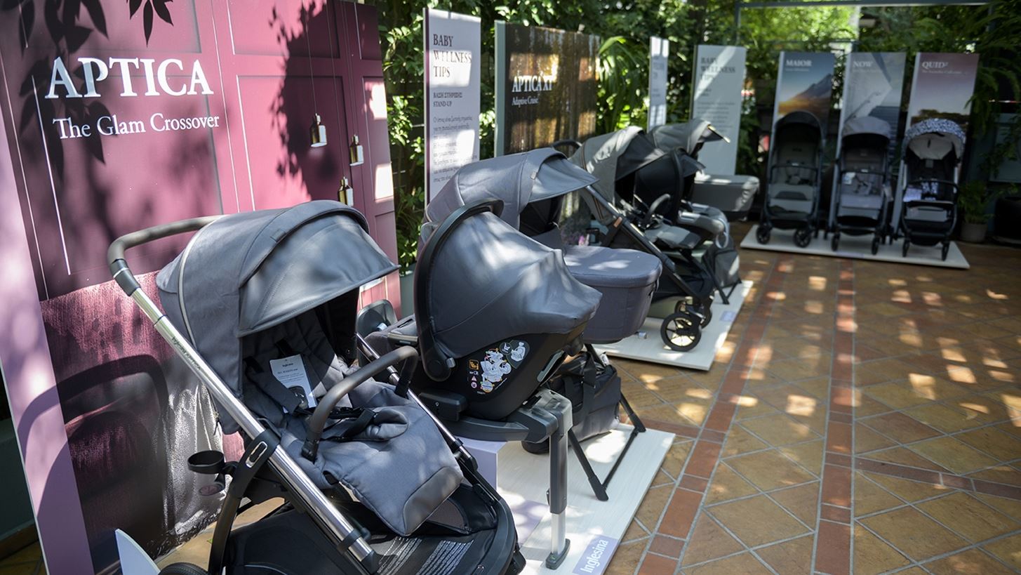 Inglesina | &#x3A0;&#x3B1;&#x3C1;&#x3BF;&#x3C5;&#x3C3;&#x3AF;&#x3B1;&#x3C3;&#x3B5; &#x3C4;&#x3B1; &#x3BD;&#x3AD;&#x3B1; &#x3C0;&#x3C1;&#x3BF;&#x3CA;&#x3CC;&#x3BD;&#x3C4;&#x3B1; &#x3C4;&#x3B7;&#x3C2;