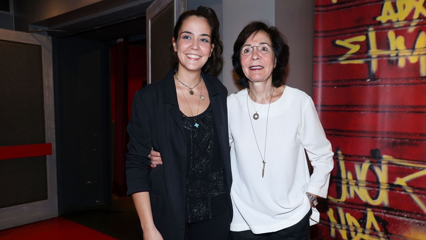 &#x39C;&#x3B1;&#x3C1;&#x3AF;&#x3B1; &#x394;&#x3B1;&#x3BC;&#x3B1;&#x3BD;&#x3AC;&#x3BA;&#x3B7; &amp; &#x393;&#x3B9;&#x3CE;&#x3C1;&#x3B3;&#x3BF;&#x3C2; &#x39A;&#x3B9;&#x3BC;&#x3BF;&#x3CD;&#x3BB;&#x3B7;&#x3C2; | &#x39A;&#x3B1;&#x3BC;&#x3AC;&#x3C1;&#x3C9;&#x3C3;&#x3B1;&#x3BD; &#x3C4;&#x3B7;&#x3BD; &#x3BA;&#x3CC;&#x3C1;&#x3B7; &#x3C4;&#x3BF;&#x3C5;&#x3C2;, &#x39C;&#x3B1;&#x3C1;&#x3B9;&#x3AC;&#x3BD;&#x3BD;&#x3B1; &#x3C3;&#x3C4;&#x3BF; &#x3B8;&#x3AD;&#x3B1;&#x3C4;&#x3C1;&#x3BF;