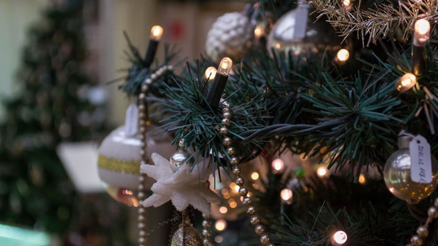 &#x395;&#x3C3;&#x3CD; &#x3B3;&#x3BD;&#x3CE;&#x3C1;&#x3B9;&#x3B6;&#x3B5;&#x3C2; &#x3B1;&#x3C5;&#x3C4;&#x3CC;&#x3BD; &#x3C4;&#x3BF;&#x3BD; &#x3B5;&#x3BD;&#x3B1;&#x3BB;&#x3BB;&#x3B1;&#x3BA;&#x3C4;&#x3B9;&#x3BA;&#x3CC; &#x3C4;&#x3C1;&#x3CC;&#x3C0;&#x3BF; &#x3BD;&#x3B1; &#x3C3;&#x3C4;&#x3BF;&#x3BB;&#x3AF;&#x3C3;&#x3B5;&#x3B9;&#x3C2; &#x3C4;&#x3BF; &#x3B4;&#x3AD;&#x3BD;&#x3C4;&#x3C1;&#x3BF; &#x3C3;&#x3BF;&#x3C5;;