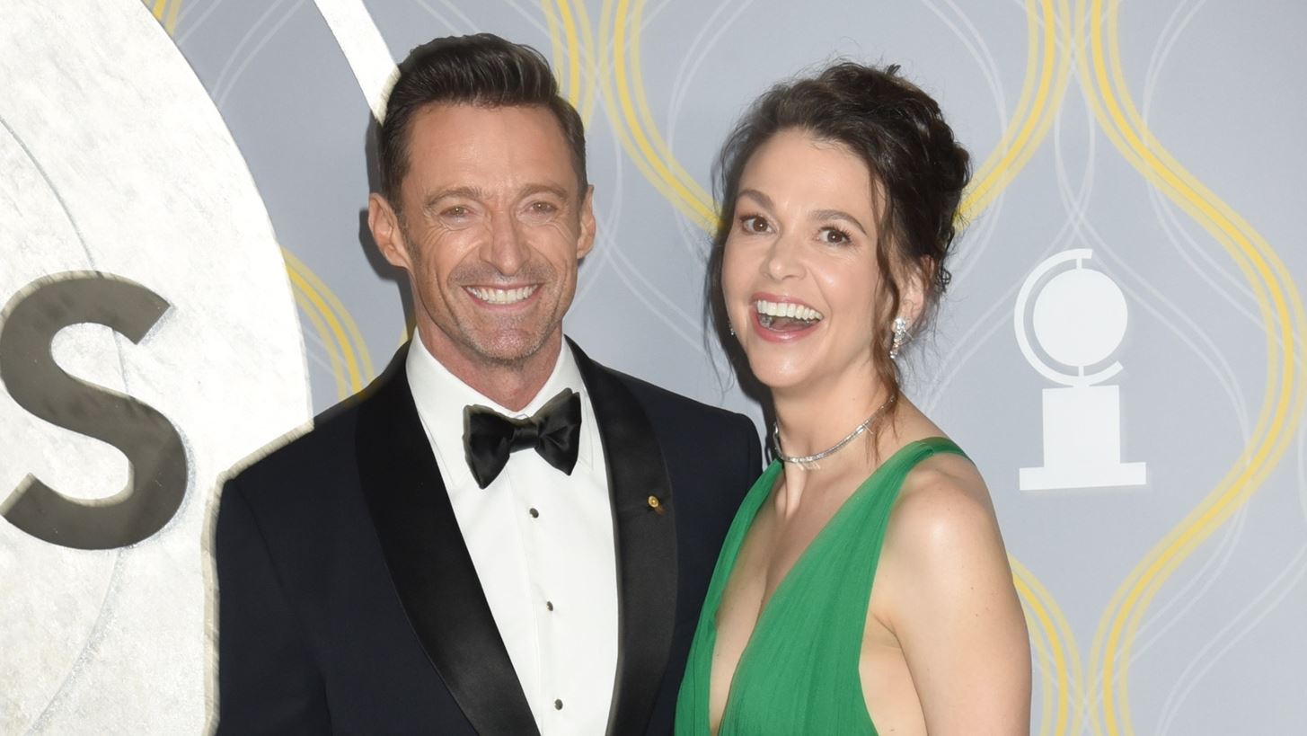 Hugh Jackman &amp; Sutton Foster | K&#x3C1;&#x3B1;&#x3C4;&#x3BF;&#x3CD;&#x3BD; &#x3C4;&#x3B7; &#x3C3;&#x3C7;&#x3AD;&#x3C3;&#x3B7; &#x3C4;&#x3BF;&#x3C5;&#x3C2; &#x3BC;&#x3C5;&#x3C3;&#x3C4;&#x3B9;&#x3BA;&#x3AE;