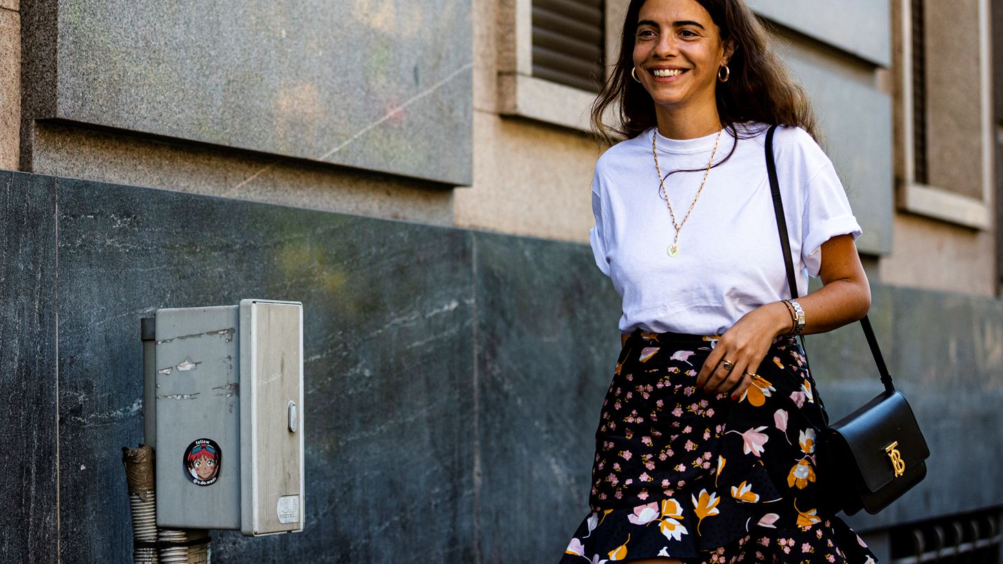 10 stylish looks &#x3BC;&#x3B5; &#x3C0;&#x3C1;&#x3C9;&#x3C4;&#x3B1;&#x3B3;&#x3C9;&#x3BD;&#x3B9;&#x3C3;&#x3C4;&#x3AE; &#x3C4;&#x3BF; &#x3BB;&#x3B5;&#x3C5;&#x3BA;&#x3CC; &#x3A4;-shirt