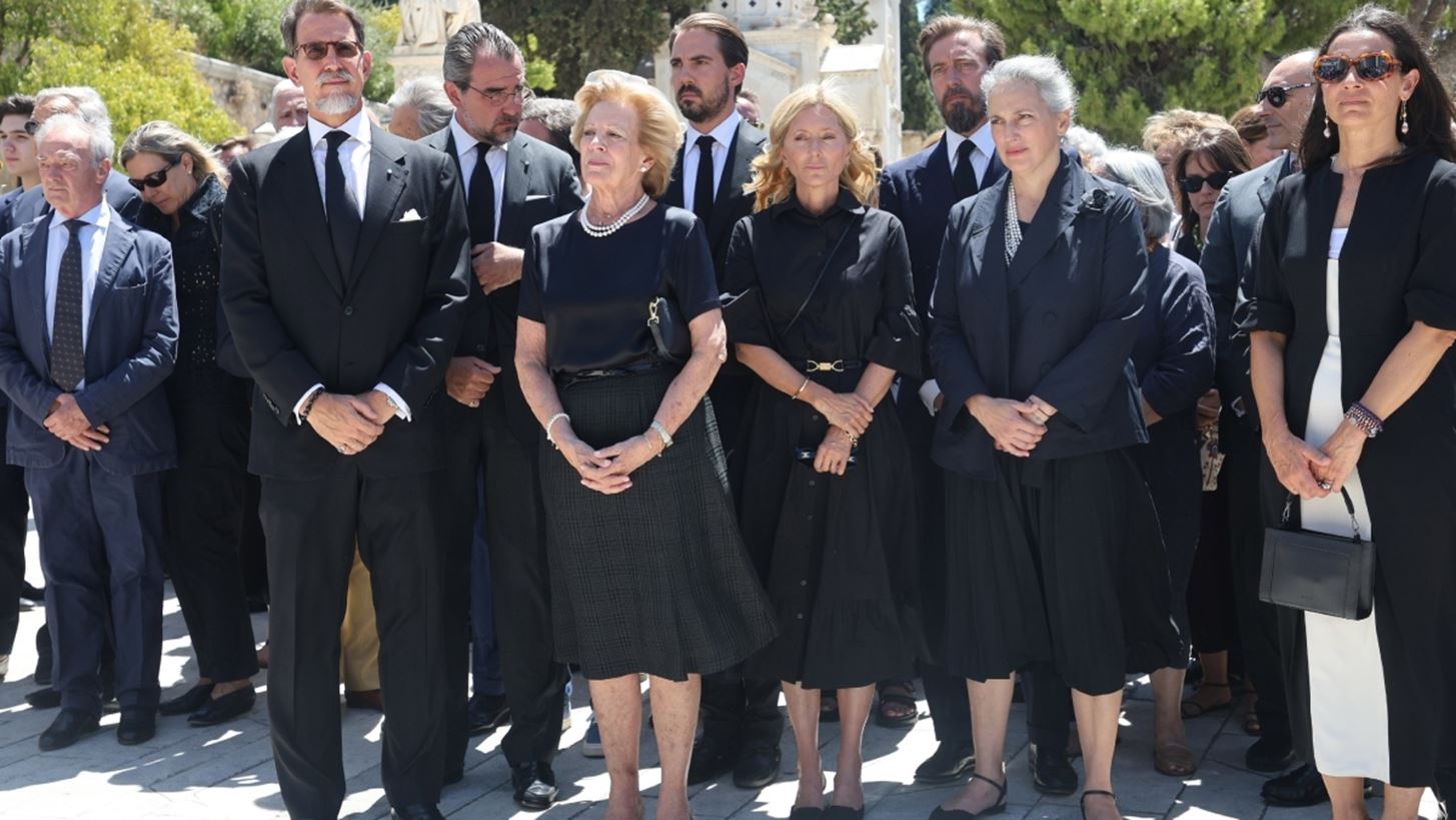 &#x39C;&#x3B9;&#x3C7;&#x3B1;&#x3AE;&#x3BB; &#x3C4;&#x3B7;&#x3C2; &#x395;&#x3BB;&#x3BB;&#x3AC;&#x3B4;&#x3BF;&#x3C2; | &#x397; &#x39C;&#x3B1;&#x3C1;&#x3AD;&#x3B2;&#x3B1; &#x39C;&#x3B7;&#x3C4;&#x3C3;&#x3BF;&#x3C4;&#x3AC;&#x3BA;&#x3B7;, &#x3B7; &#x3C4;&#x3AD;&#x3C9;&#x3C2; &#x3B2;&#x3B1;&#x3C3;&#x3B9;&#x3BB;&#x3B9;&#x3BA;&#x3AE; &#x3BF;&#x3B9;&#x3BA;&#x3BF;&#x3B3;&#x3AD;&#x3BD;&#x3B5;&#x3B9;&#x3B1; &#x3C4;&#x3B7;&#x3C2; &#x395;&#x3BB;&#x3BB;&#x3AC;&#x3B4;&#x3BF;&#x3C2; &#x3BA;&#x3B1;&#x3B9; &#x3B4;&#x3B9;&#x3B5;&#x3B8;&#x3BD;&#x3B5;&#x3AF;&#x3C2; royals &#x3C3;&#x3C4;&#x3B7;&#x3BD; &#x3BA;&#x3B7;&#x3B4;&#x3B5;&#x3AF;&#x3B1; &#x3C4;&#x3BF;&#x3C5;