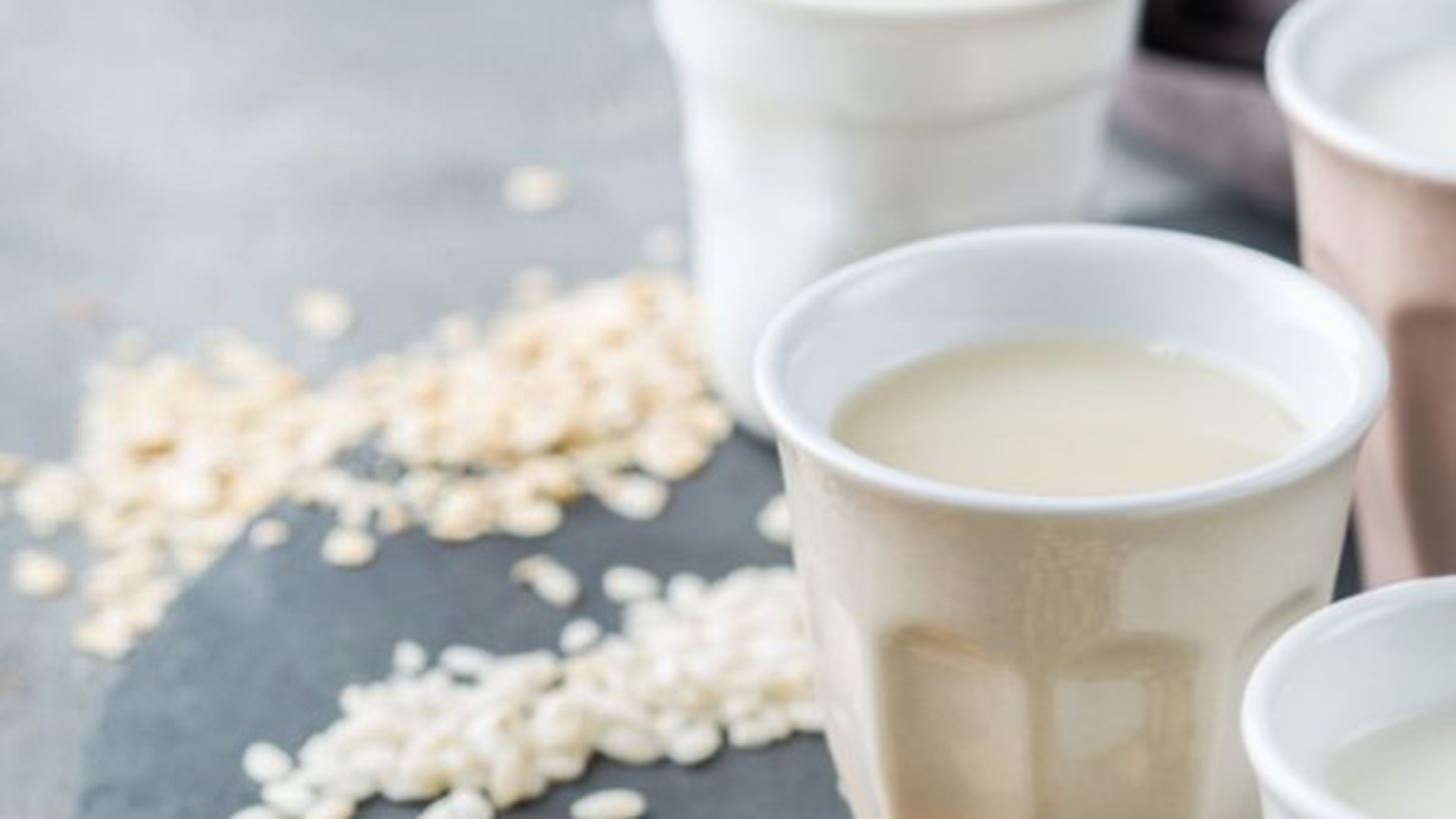 Ποιο φυτικό ρόφημα είναι το καλύτερο; Τα χαρακτηριστικά και οι χρήσεις τους