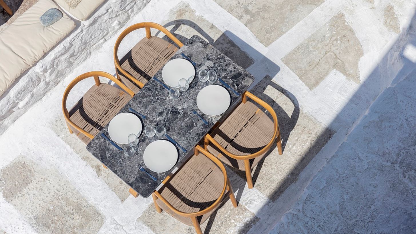 To &#x3BD;&#x3AD;&#x3BF; Parthenis Cafe &#x3C3;&#x3C4;&#x3B7; &#x39C;&#x3CD;&#x3BA;&#x3BF;&#x3BD;&#x3BF;