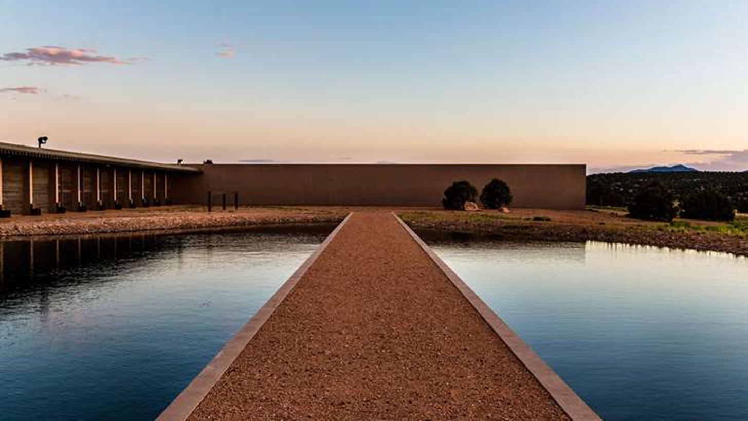 &#x3A4;&#x3BF; &#x3C1;&#x3AC;&#x3BD;&#x3C4;&#x3C3;&#x3BF; &#x3C4;&#x3BF;&#x3C5; Tom Ford &#x3C3;&#x3C4;&#x3B7; Santa Fe