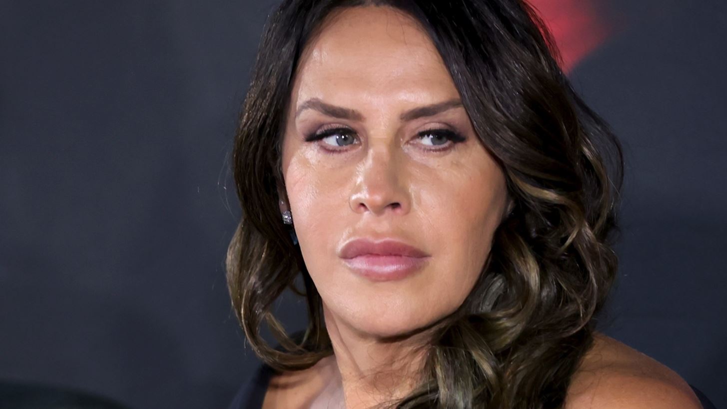 Karla Sof&#xED;a Gasc&#xF3;n | &#x397; &#x3B4;&#x3B9;&#x3B1;&#x3BC;&#x3AC;&#x3C7;&#x3B7; &#x3B3;&#x3CD;&#x3C1;&#x3C9; &#x3B1;&#x3C0;&#x3CC; &#x3C4;&#x3B7;&#x3BD; &#x3C0;&#x3C1;&#x3C9;&#x3C4;&#x3B1;&#x3B3;&#x3C9;&#x3BD;&#x3AF;&#x3C3;&#x3C4;&#x3C1;&#x3B9;&#x3B1; &#x3C4;&#x3BF;&#x3C5; Emilia Perez