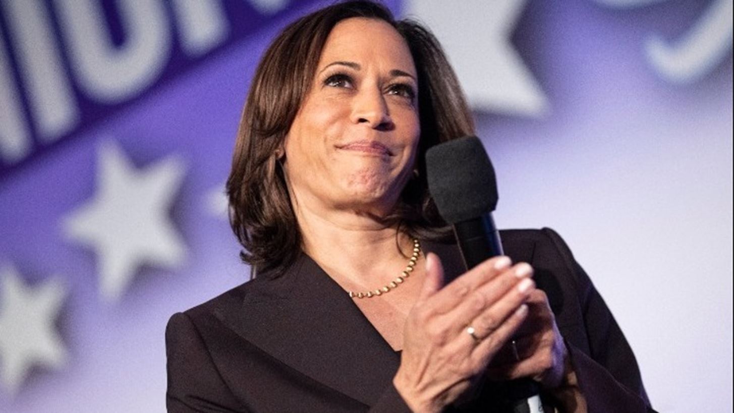 &#x397; Kamala Harris &#x3B5;&#x3AF;&#x3BD;&#x3B1;&#x3B9; &#x3B7; &#x3C0;&#x3C1;&#x3CE;&#x3C4;&#x3B7; &#x391;&#x3C6;&#x3C1;&#x3BF;&#x3B1;&#x3BC;&#x3B5;&#x3C1;&#x3B9;&#x3BA;&#x3B1;&#x3BD;&#x3AE; &#x3B3;&#x3C5;&#x3BD;&#x3B1;&#x3AF;&#x3BA;&#x3B1; &#x3C0;&#x3BF;&#x3C5; &#x3B4;&#x3B9;&#x3B5;&#x3BA;&#x3B4;&#x3B9;&#x3BA;&#x3B5;&#x3AF; &#x3C4;&#x3B7;&#x3BD; &#x3B1;&#x3BD;&#x3C4;&#x3B9;&#x3C0;&#x3C1;&#x3BF;&#x3B5;&#x3B4;&#x3C1;&#x3AF;&#x3B1; &#x3C4;&#x3C9;&#x3BD; &#x397;&#x3A0;&#x391;