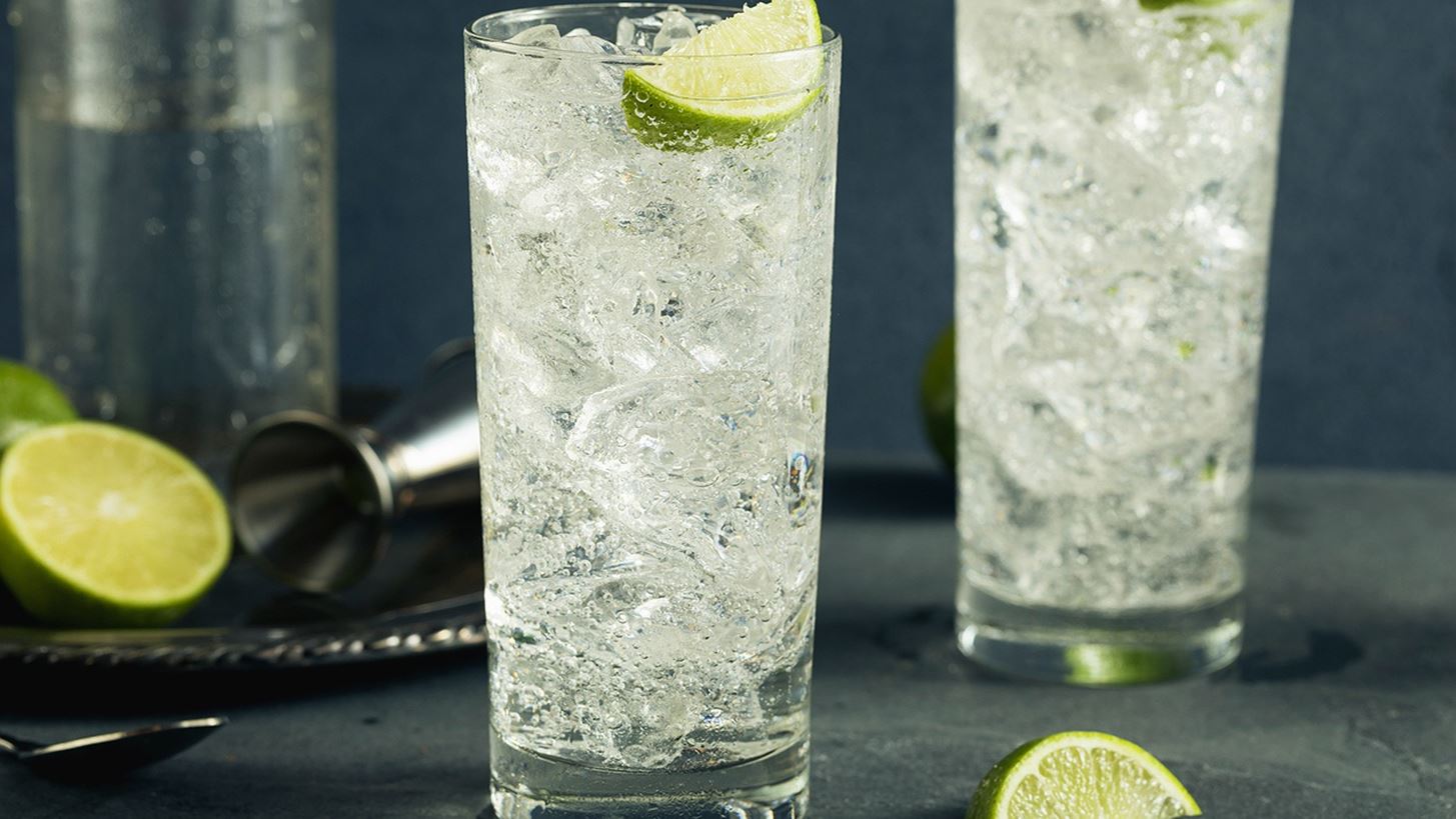&#x393;&#x3C5;&#x3BD;&#x3B1;&#x3AF;&#x3BA;&#x3B1; 100 &#x3B5;&#x3C4;&#x3CE;&#x3BD; &#x3C5;&#x3C0;&#x3BF;&#x3C3;&#x3C4;&#x3B7;&#x3C1;&#x3AF;&#x3B6;&#x3B5;&#x3B9; &#x3CC;&#x3C4;&#x3B9; &#x3C4;&#x3BF; gin tonic &#x3B5;&#x3AF;&#x3BD;&#x3B1;&#x3B9; &#x3C4;&#x3BF; &#x3BC;&#x3C5;&#x3C3;&#x3C4;&#x3B9;&#x3BA;&#x3CC; &#x3C4;&#x3B7;&#x3C2; &#x3BC;&#x3B1;&#x3BA;&#x3C1;&#x3BF;&#x3B6;&#x3C9;&#x3AF;&#x3B1;&#x3C2; &#x3C4;&#x3B7;&#x3C2;