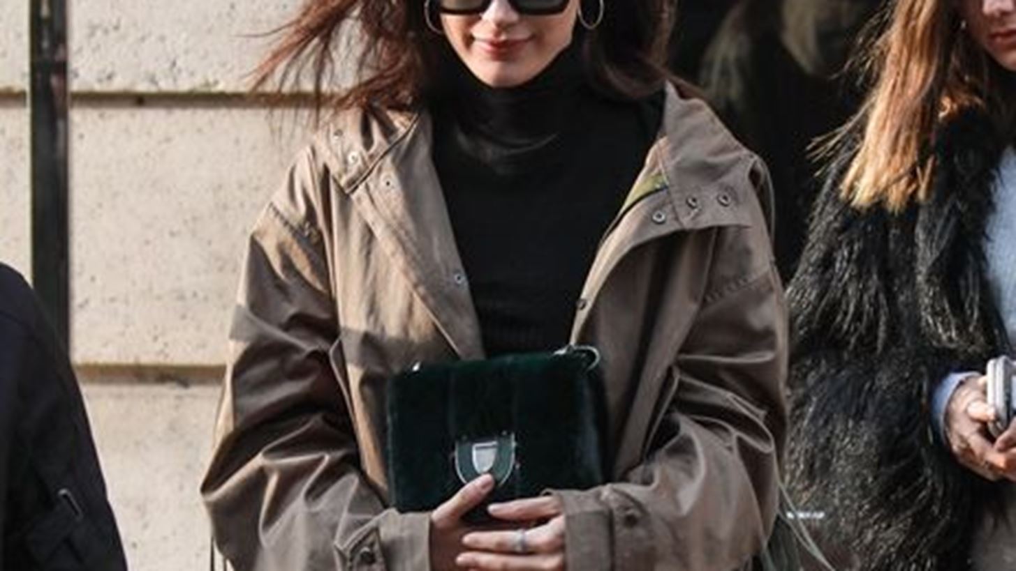 Bella Hadid- Kylie Minogue: &#x3A0;&#x3BF;&#x3CD; &#x3C4;&#x3B9;&#x3C2; &#x3C3;&#x3C5;&#x3BD;&#x3AD;&#x3BB;&#x3B1;&#x3B2;&#x3B5; &#x3BF; &#x3C6;&#x3C9;&#x3C4;&#x3BF;&#x3B3;&#x3C1;&#x3B1;&#x3C6;&#x3B9;&#x3BA;&#x3CC;&#x3C2; &#x3C6;&#x3B1;&#x3BA;&#x3CC;&#x3C2;;