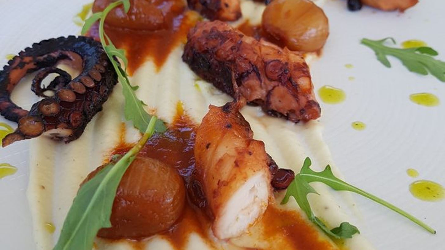 #Tidbits *:Ο Λευτέρης Λαζάρου Σαλπάρει για Τζια