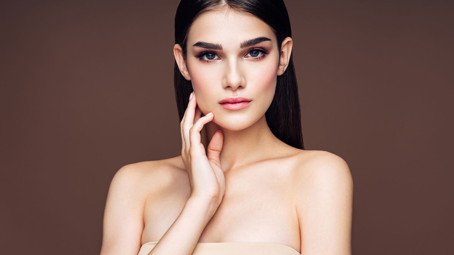 Ρετινοειδή και το καλοκαίρι; Αυτόν τον ορό με βιταμίνη Α μπορείς να τον χρησιμοποιείς όλο τον χρόνο