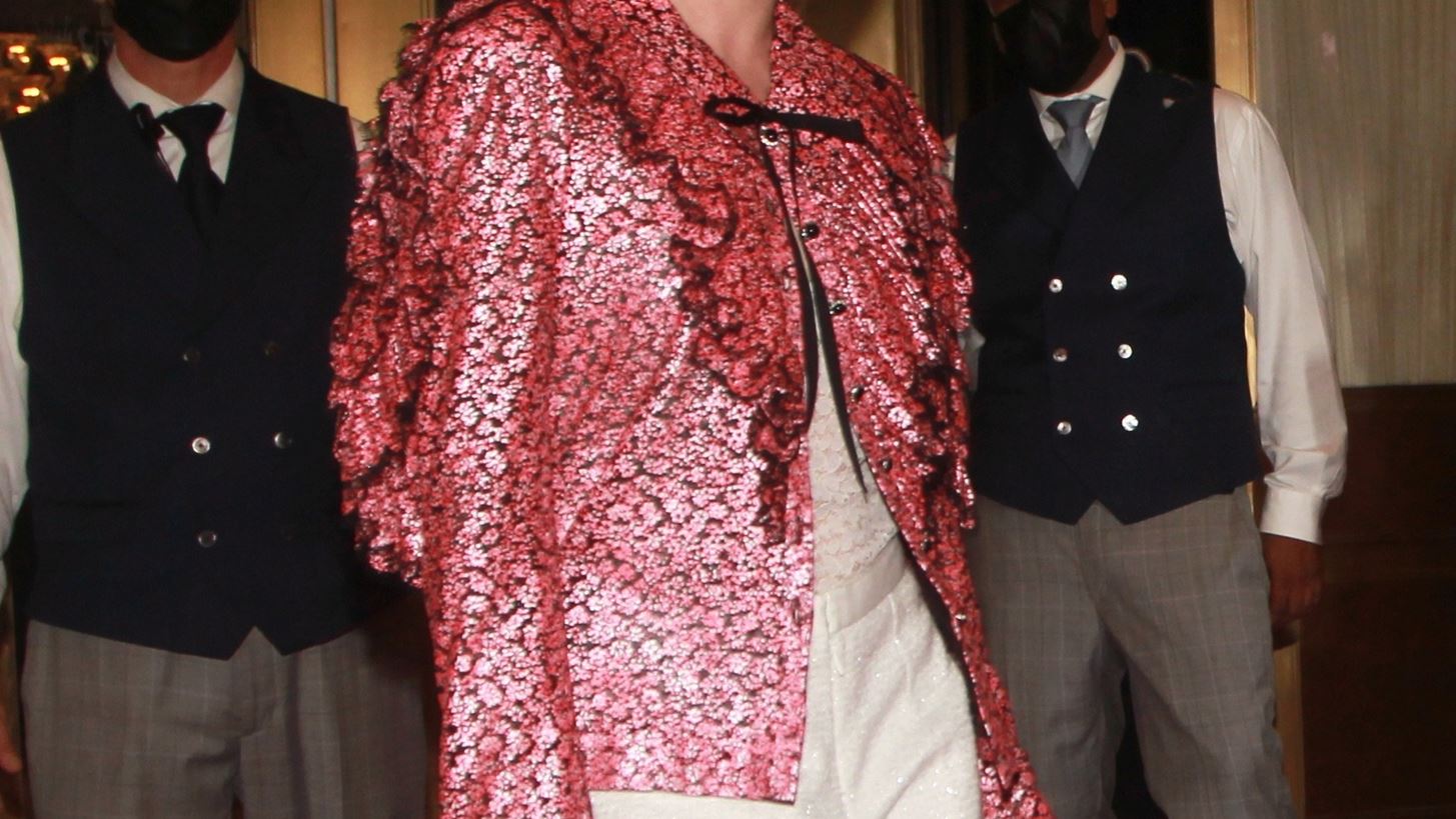 H Kristen Stewart &#x3C0;&#x3B1;&#x3C1;&#x3B1;&#x3B4;&#x3AF;&#x3B4;&#x3B5;&#x3B9; &#x3BC;&#x3B1;&#x3B8;&#x3AE;&#x3BC;&#x3B1;&#x3C4;&#x3B1; &#x3C1;&#x3B5;&#x3C4;&#x3C1;&#x3CC; &#x3C3;&#x3C4;&#x3B9;&#x3BB; &#x3BC;&#x3B5; &#x3C4;&#x3B9;&#x3C2; pinup &#x3B1;&#x3C6;&#x3AD;&#x3BB;&#x3B5;&#x3B9;&#x3AD;&#x3C2; &#x3C4;&#x3B7;&#x3C2; &#x3C3;&#x3C4;&#x3BF; Met Gala