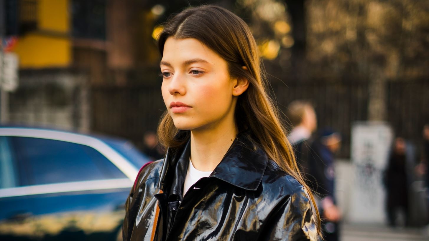 Βαθιά Ενυδάτωση | Πώς να χρησιμοποιείς σωστά έναν ορό υαλουρονικού οξέος τον χειμώνα