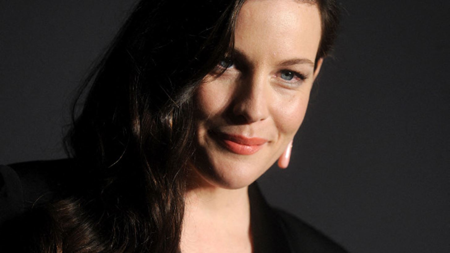 Liv Tyler | &#x3A0;&#x3BF;&#x3B9;&#x3BF;&#x3C2; &#x3C0;&#x3B1;&#x3C3;&#x3AF;&#x3B3;&#x3BD;&#x3C9;&#x3C3;&#x3C4;&#x3BF;&#x3C2; &#x3C3;&#x3C4;&#x3B1;&#x3C1; &#x3B5;&#x3AF;&#x3BD;&#x3B1;&#x3B9; &#x3BF; &#x3BD;&#x3BF;&#x3BD;&#x3CC;&#x3C2; &#x3C4;&#x3C9;&#x3BD; &#x3C0;&#x3B1;&#x3B9;&#x3B4;&#x3B9;&#x3CE;&#x3BD; &#x3C4;&#x3B7;&#x3C2;