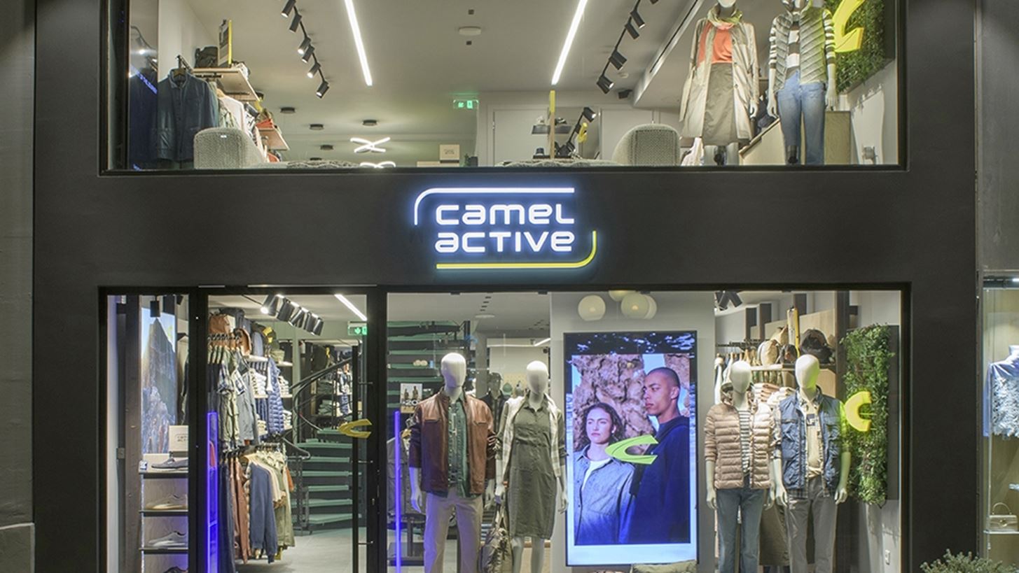 &#x3A4;&#x3BF; &#x3BD;&#x3AD;&#x3BF; flagship store &#x3C4;&#x3B7;&#x3C2; Camel Active &#x3AC;&#x3BD;&#x3BF;&#x3B9;&#x3BE;&#x3B5; &#x3C4;&#x3B9;&#x3C2; &#x3C0;&#x3CC;&#x3C1;&#x3C4;&#x3B5;&#x3C2; &#x3C4;&#x3BF;&#x3C5; &#x3C3;&#x3C4;&#x3B7;&#x3BD; &#x393;&#x3BB;&#x3C5;&#x3C6;&#x3AC;&#x3B4;&#x3B1;