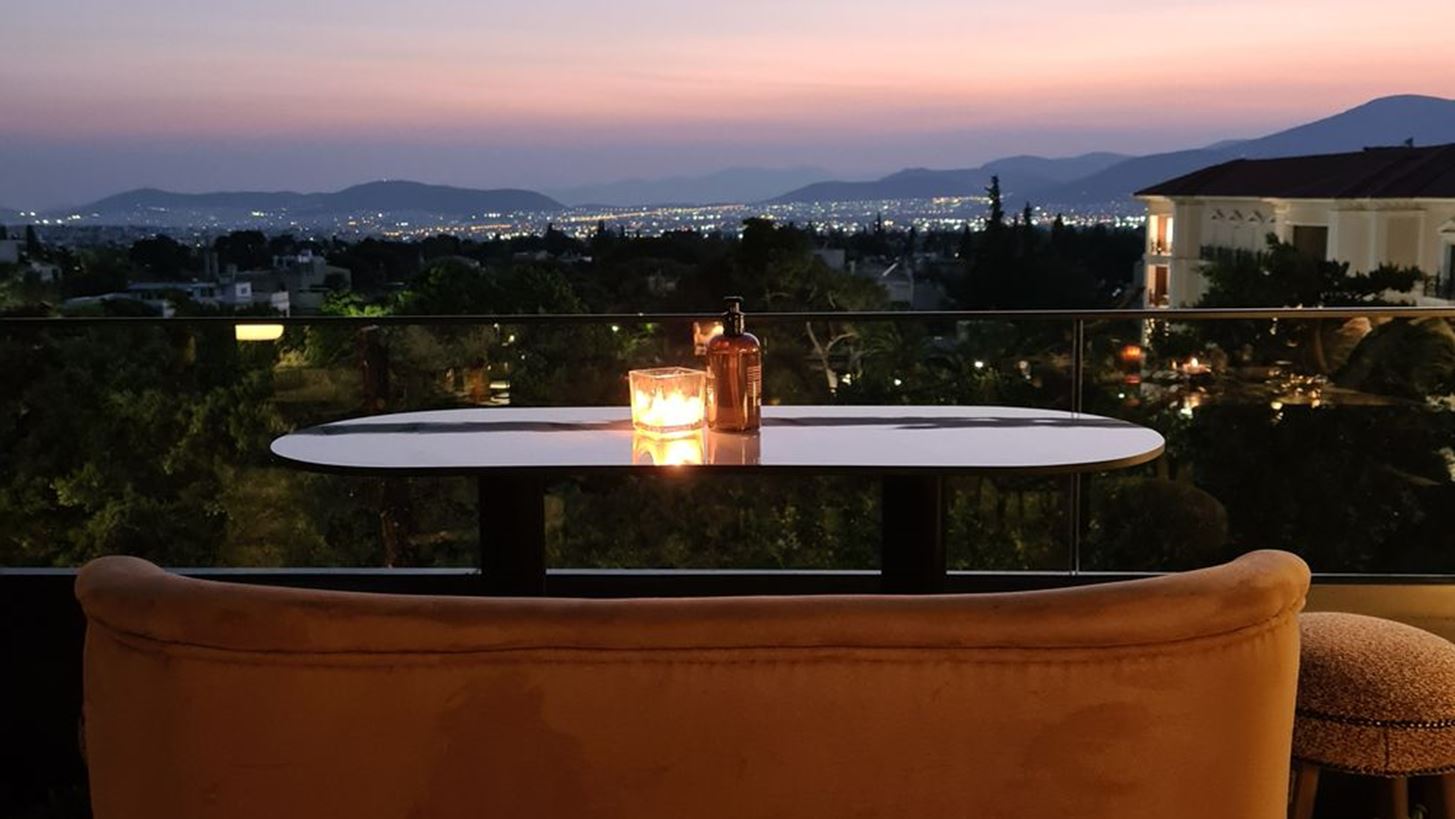 #Tidbits *: &#x388;&#x3BD;&#x3B1; &#x3BD;&#x3AD;&#x3BF; roof garden &#x3BC;&#x3B5; &#x3B8;&#x3AD;&#x3B1; &#x3C3;&#x3C4;&#x3BF; &#x39A;&#x3B5;&#x3C6;&#x3B1;&#x3BB;&#x3AC;&#x3C1;&#x3B9;