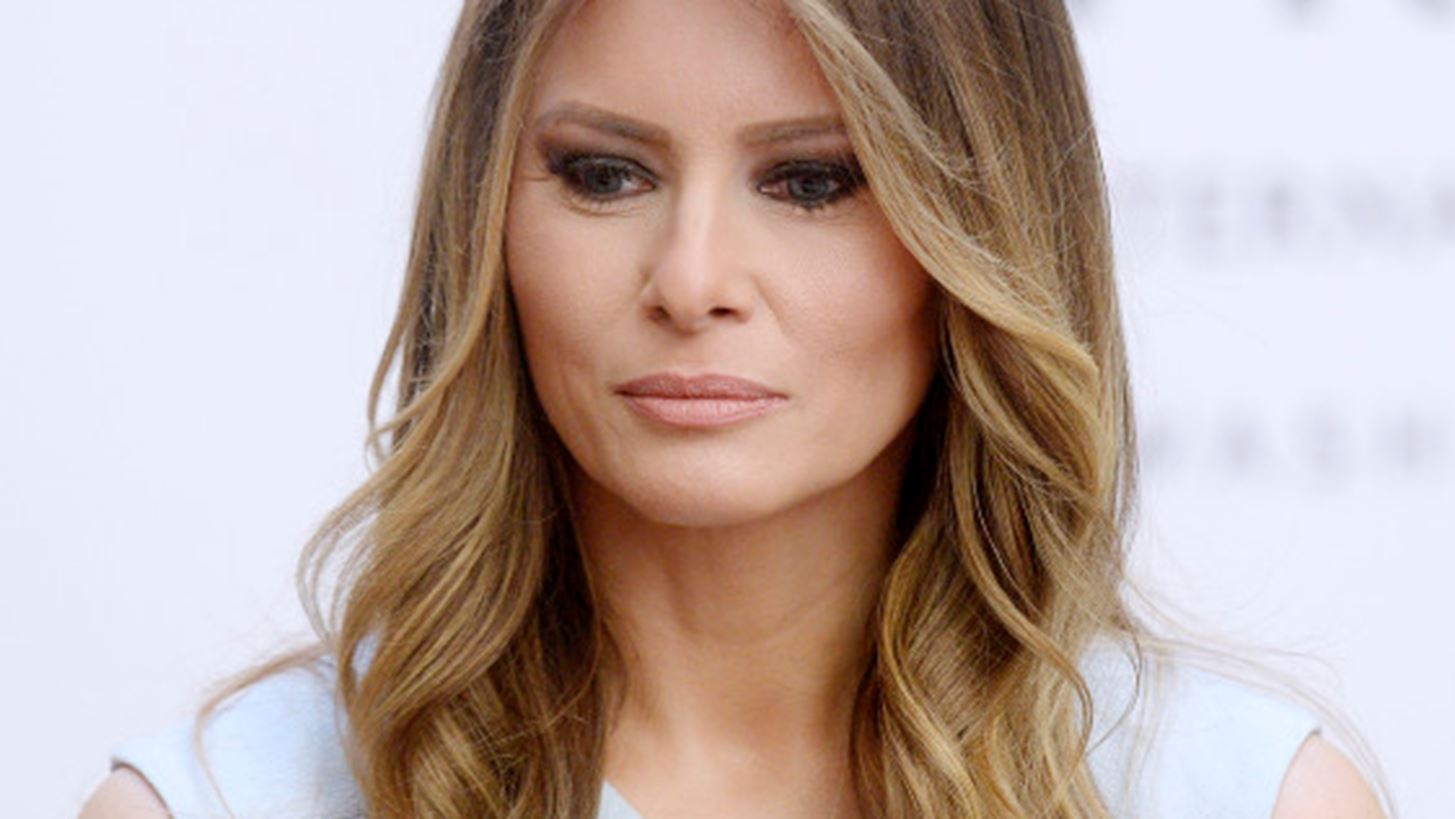 &#x397; Melania Trump &#x3AC;&#x3BB;&#x3BB;&#x3B1;&#x3BE;&#x3B5; &#x3C4;&#x3BF; &#x3C7;&#x3C1;&#x3CC;&#x3BD;&#x3BF; &#x3BC;&#x3B5; &#x3AD;&#x3BD;&#x3B1; &#x3C3;&#x3C4;&#x3C5;&#x3BB;&#x3AC;&#x3C4;&#x3BF; little black dress