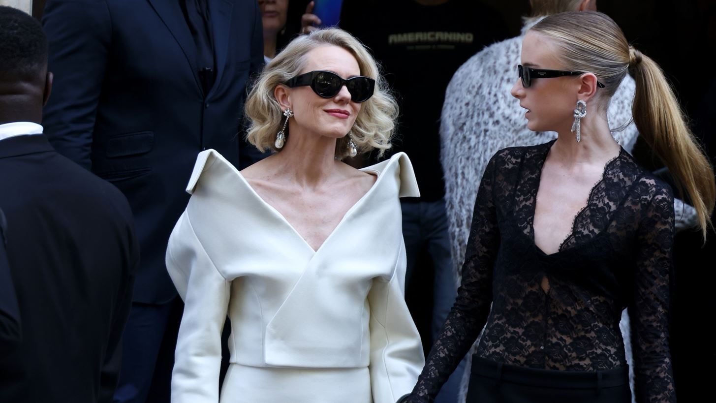 Naomi Watts | H 16&#x3C7;&#x3C1;&#x3BF;&#x3BD;&#x3B7; &#x3C4;&#x3C1;&#x3B1;&#x3BD;&#x3C2; &#x3BA;&#x3CC;&#x3C1;&#x3B7; &#x3C4;&#x3B7;&#x3C2; &#x3AD;&#x3BA;&#x3B1;&#x3BD;&#x3B5; &#x3C4;&#x3BF; &#x3BD;&#x3C4;&#x3B5;&#x3BC;&#x3C0;&#x3BF;&#x3CD;&#x3C4;&#x3BF; &#x3C4;&#x3B7;&#x3C2; &#x3C3;&#x3C4;&#x3B7;&#x3BD; &#x3C0;&#x3B1;&#x3C3;&#x3B1;&#x3C1;&#x3AD;&#x3BB;&#x3B1;