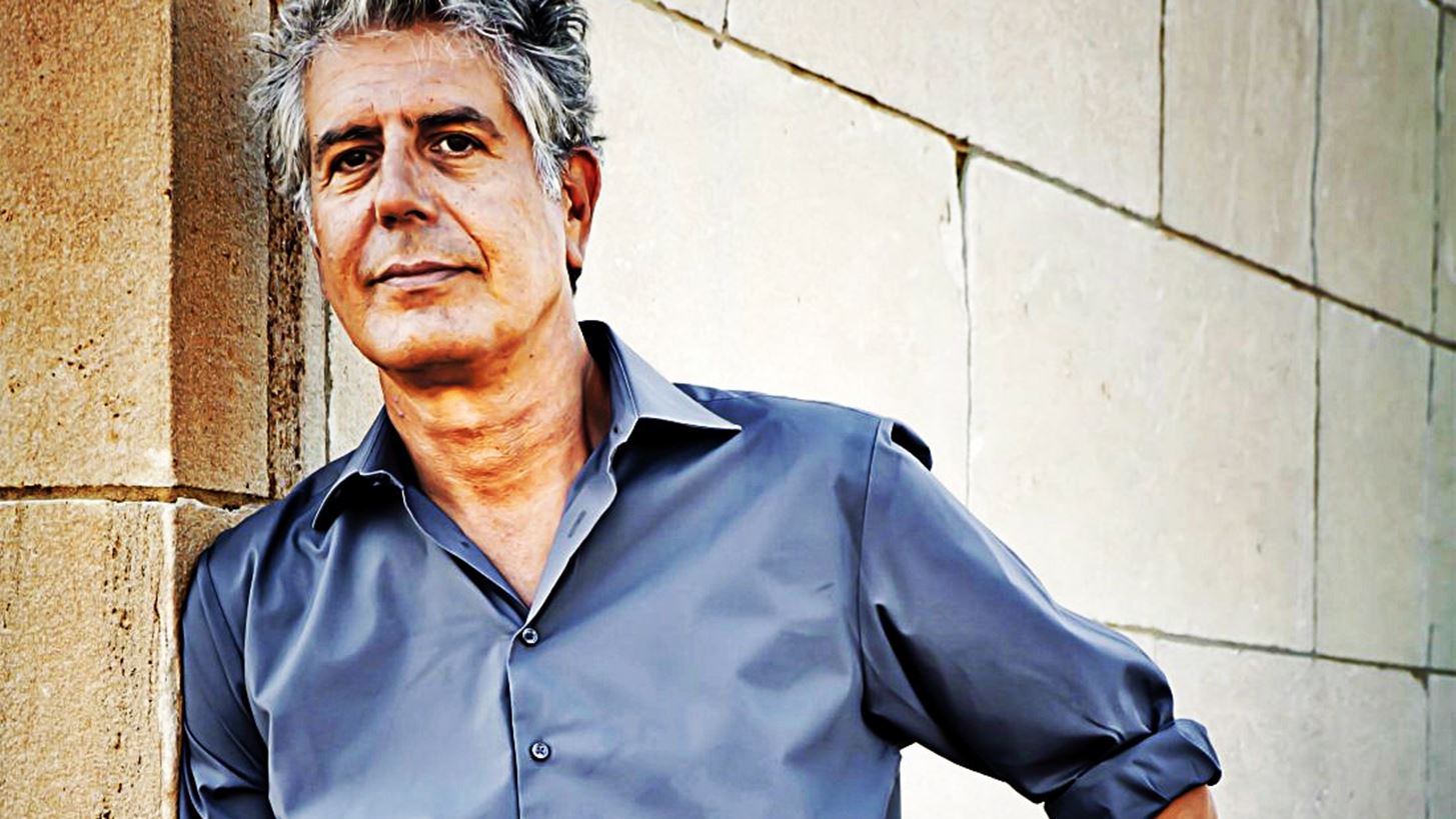 A Chef&#x27;s Christmas | &#x39F; Anthony Bourdain &#x3B1;&#x3C6;&#x3B7;&#x3B3;&#x3B5;&#x3AF;&#x3C4;&#x3B1;&#x3B9; &#x3BC;&#x3AF;&#x3B1; &#x3C7;&#x3C1;&#x3B9;&#x3C3;&#x3C4;&#x3BF;&#x3C5;&#x3B3;&#x3B5;&#x3BD;&#x3BD;&#x3B9;&#x3AC;&#x3C4;&#x3B9;&#x3BA;&#x3B7; &#x3B9;&#x3C3;&#x3C4;&#x3BF;&#x3C1;&#x3AF;&#x3B1;
