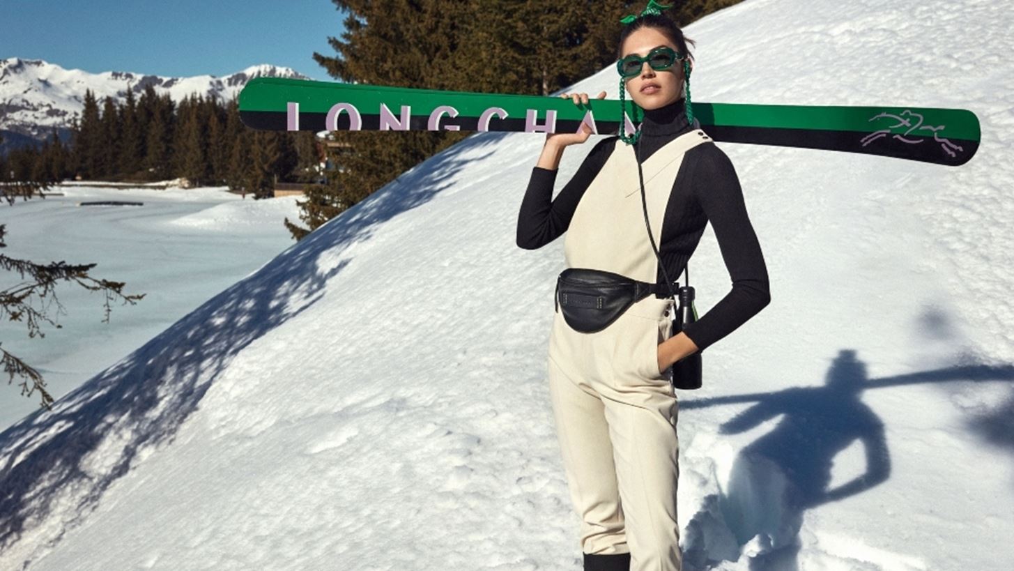 Longchamp Fall / Winter 2022 | H &#x3BD;&#x3AD;&#x3B1; &#x3BA;&#x3BF;&#x3BB;&#x3B5;&#x3BE;&#x3B9;&#x3CC;&#x3BD; &#x3C4;&#x3BF;&#x3C5; &#x3BF;&#x3AF;&#x3BA;&#x3BF;&#x3C5; &#x3B5;&#x3BC;&#x3C0;&#x3BD;&#x3AD;&#x3B5;&#x3C4;&#x3B1;&#x3B9; &#x3B1;&#x3C0;&#x3CC; &#x3C4;&#x3B9;&#x3C2; &#x3C7;&#x3B5;&#x3B9;&#x3BC;&#x3B5;&#x3C1;&#x3B9;&#x3BD;&#x3AD;&#x3C2; &#x3B1;&#x3C0;&#x3BF;&#x3B4;&#x3C1;&#x3AC;&#x3C3;&#x3B5;&#x3B9;&#x3C2; &#x3C3;&#x3C4;&#x3B9;&#x3C2; &#x386;&#x3BB;&#x3C0;&#x3B5;&#x3B9;&#x3C2;