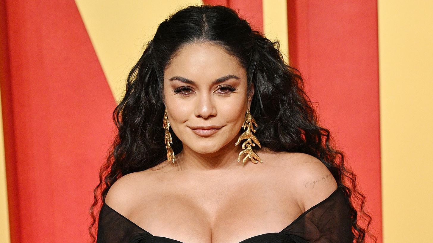 Vanessa Hudgens | &#x388;&#x3C6;&#x3B5;&#x3C1;&#x3B5; &#x3C3;&#x3C4;&#x3BF;&#x3BD; &#x3BA;&#x3CC;&#x3C3;&#x3BC;&#x3BF; &#x3C4;&#x3BF; &#x3C0;&#x3C1;&#x3CE;&#x3C4;&#x3BF; &#x3C4;&#x3B7;&#x3C2; &#x3C0;&#x3B1;&#x3B9;&#x3B4;&#x3AF;