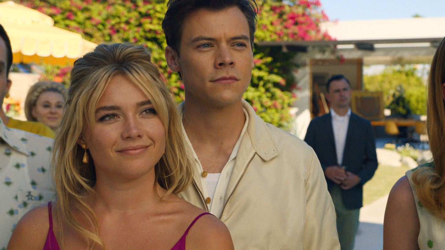&#x3A4;&#x3B9; &#x3AD;&#x3C7;&#x3B5;&#x3B9; &#x3C3;&#x3C5;&#x3BC;&#x3B2;&#x3B5;&#x3AF; &#x3B1;&#x3BD;&#x3AC;&#x3BC;&#x3B5;&#x3C3;&#x3B1; &#x3C3;&#x3C4;&#x3B7; Florence Pugh &#x3BA;&#x3B1;&#x3B9; &#x3C4;&#x3BF;&#x3BD; Harry Styles; &#x38C;&#x3C3;&#x3B1; &#x3B4;&#x3AE;&#x3BB;&#x3C9;&#x3C3;&#x3B5; &#x3B7; &#x3BD;&#x3C4;&#x3B1;&#x3BD;&#x3C4;&#x3AC; &#x3C4;&#x3C9;&#x3BD; &#x3C0;&#x3B1;&#x3B9;&#x3B4;&#x3B9;&#x3CE;&#x3BD; &#x3C4;&#x3B7;&#x3C2; Olivia Wilde