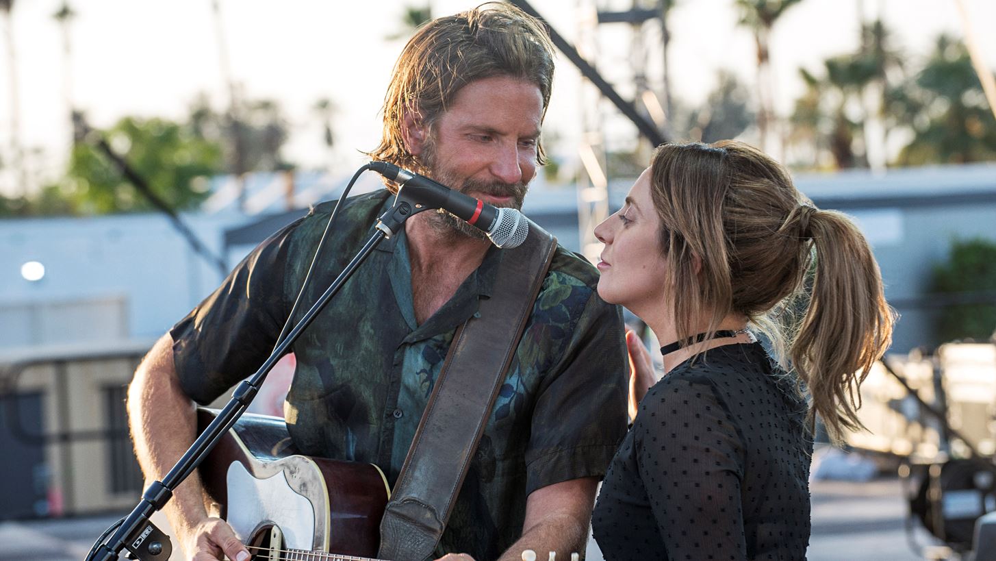 A Star Is Born | &#x39F; Bradley Cooper &#x3B1;&#x3C0;&#x3BF;&#x3BA;&#x3AC;&#x3BB;&#x3C5;&#x3C8;&#x3B5; &#x3C4;&#x3B7;&#x3BD; &#x3C4;&#x3C1;&#x3B1;&#x3B3;&#x3BF;&#x3C5;&#x3B4;&#x3AF;&#x3C3;&#x3C4;&#x3C1;&#x3B9;&#x3B1; &#x3C0;&#x3BF;&#x3C5; &#x3B5;&#x3AF;&#x3C7;&#x3B5; &#x3C3;&#x3BA;&#x3B5;&#x3C6;&#x3C4;&#x3B5;&#x3AF; &#x3B1;&#x3C1;&#x3C7;&#x3B9;&#x3BA;&#x3AC; &#x3B1;&#x3BD;&#x3C4;&#x3AF; &#x3C4;&#x3B7;&#x3C2; Lady Gaga
