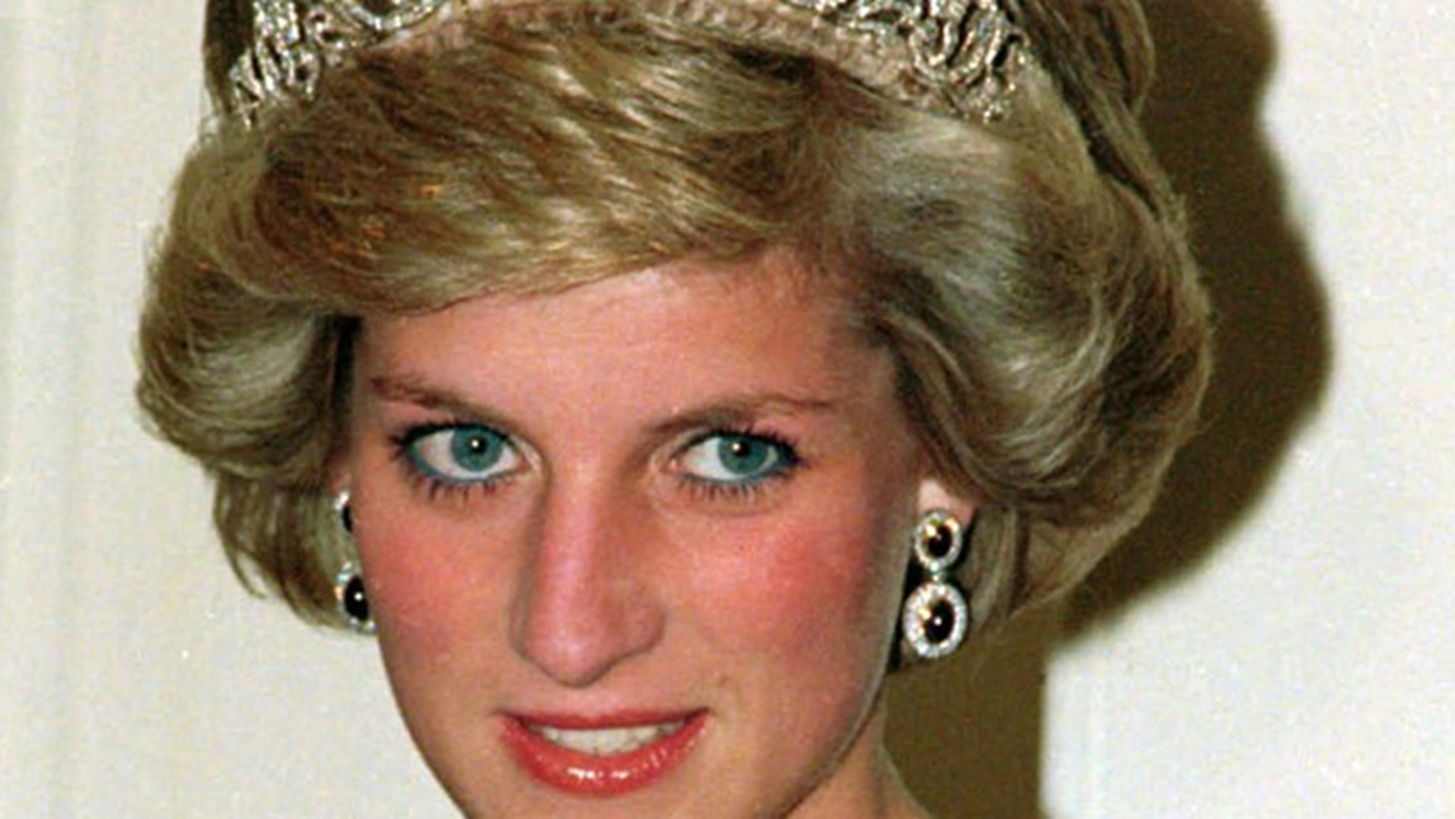 &#x392;&#x3BF;&#x3C5;&#x3BB;&#x3B9;&#x3BC;&#x3AF;&#x3B1;, &#x3C4;&#x3AC;&#x3C3;&#x3B5;&#x3B9;&#x3C2; &#x3B1;&#x3C5;&#x3C4;&#x3BF;&#x3BA;&#x3C4;&#x3BF;&#x3BD;&#x3AF;&#x3B1;&#x3C2;, &#x3BC;&#x3AF;&#x3C3;&#x3BF;&#x3C2;... &#x39F;&#x3B9; &#x3B1;&#x3C0;&#x3BF;&#x3BA;&#x3B1;&#x3BB;&#x3CD;&#x3C8;&#x3B5;&#x3B9;&#x3C2; &#x3C4;&#x3B7;&#x3C2; Diana &#x3C0;&#x3BF;&#x3C5; &#x3B5;&#x3AF;&#x3C7;&#x3B1;&#x3BD; &#x3C3;&#x3BF;&#x3BA;&#x3AC;&#x3C1;&#x3B5;&#x3B9; (&#x3BA;&#x3B1;&#x3B9;) &#x3C4;&#x3BF;&#x3BD; &#x3B2;&#x3B9;&#x3BF;&#x3B3;&#x3C1;&#x3AC;&#x3C6;&#x3BF; &#x3C4;&#x3B7;&#x3C2;